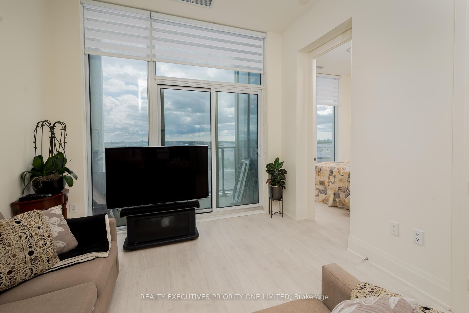 Photo 12 of Unit 707, 9000 Jane Street, Vaughan, Vellore Village — HOMEH