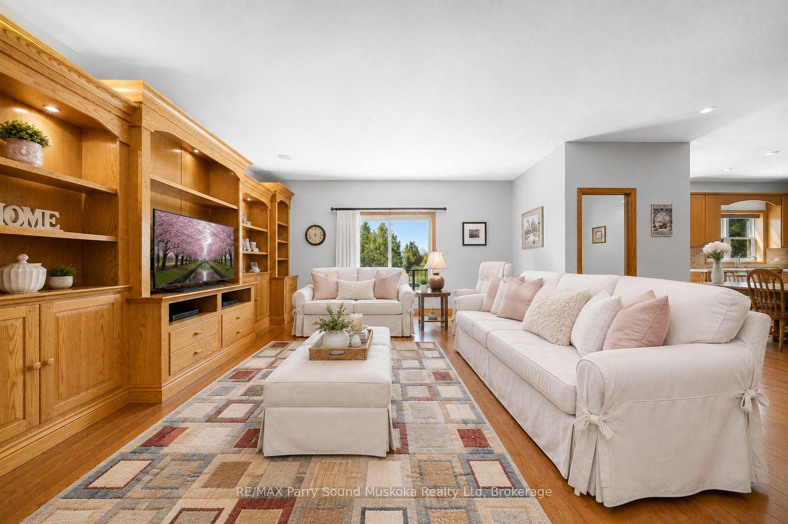 Photo 20 of 217 South Shore Road, The Archipelago, Archipelago North — HOMEH