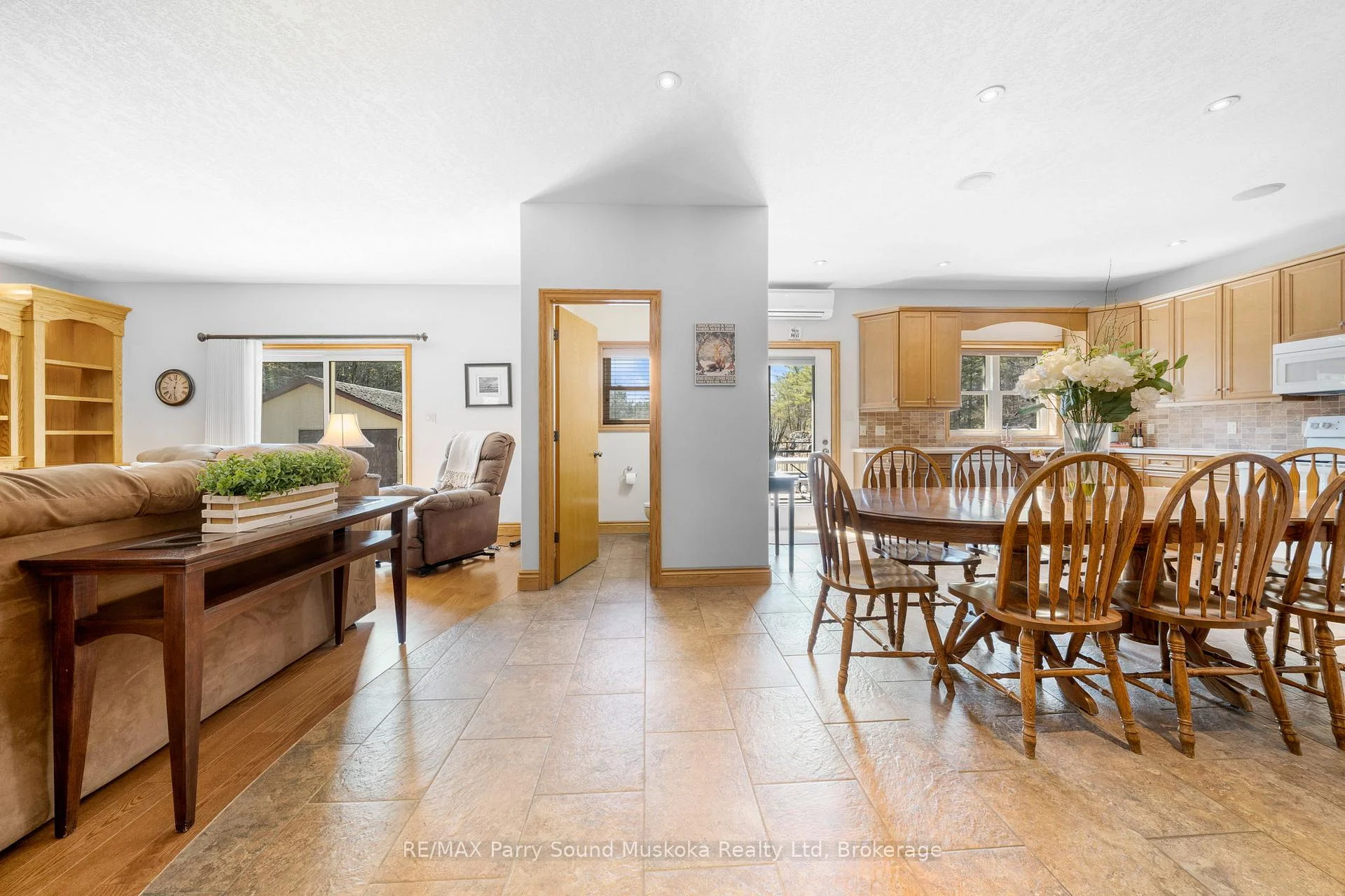 Photo 14 of 217 South Shore Road, The Archipelago, Archipelago North — HOMEH