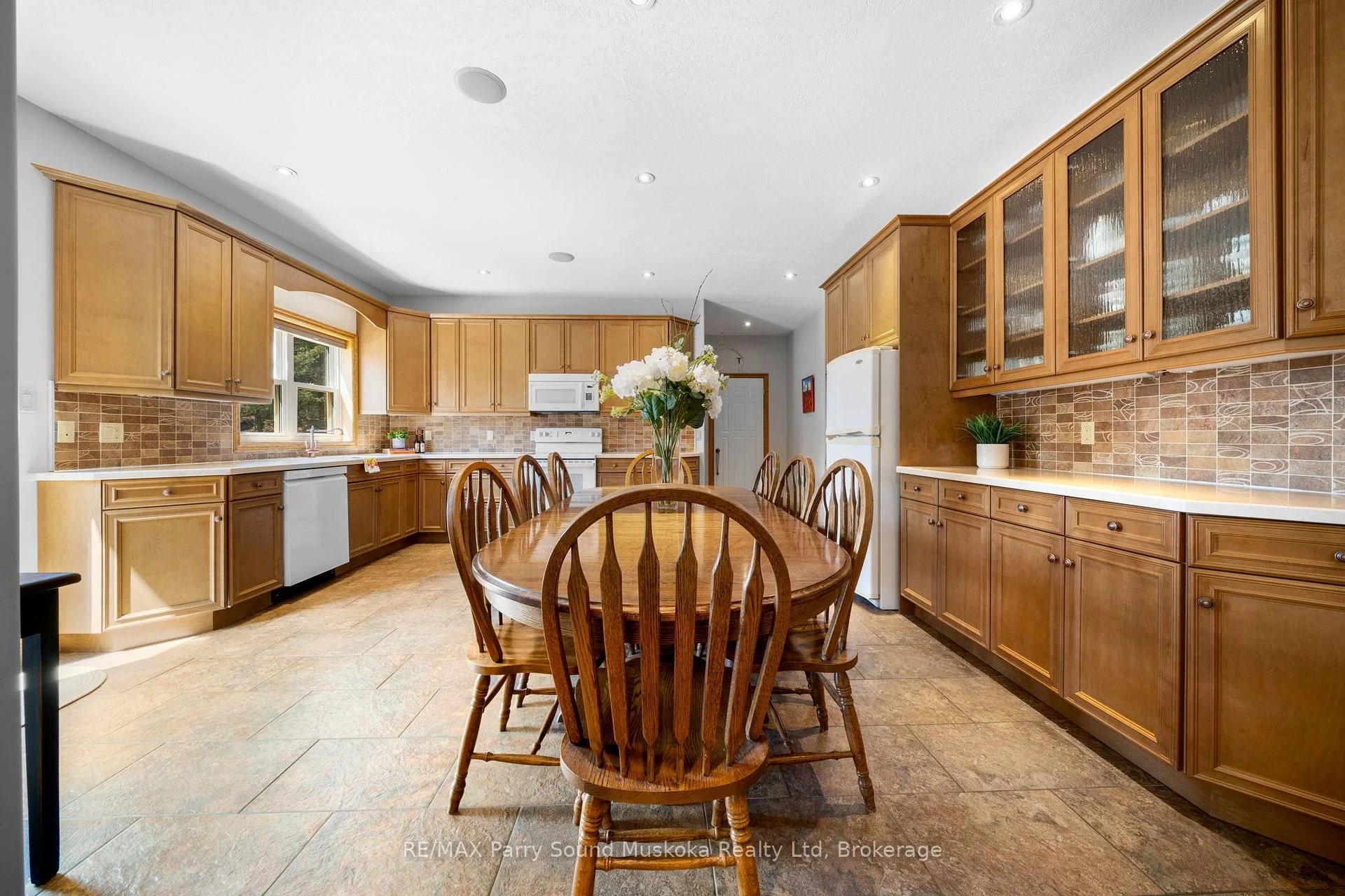 Photo 17 of 217 South Shore Road, The Archipelago, Archipelago North — HOMEH