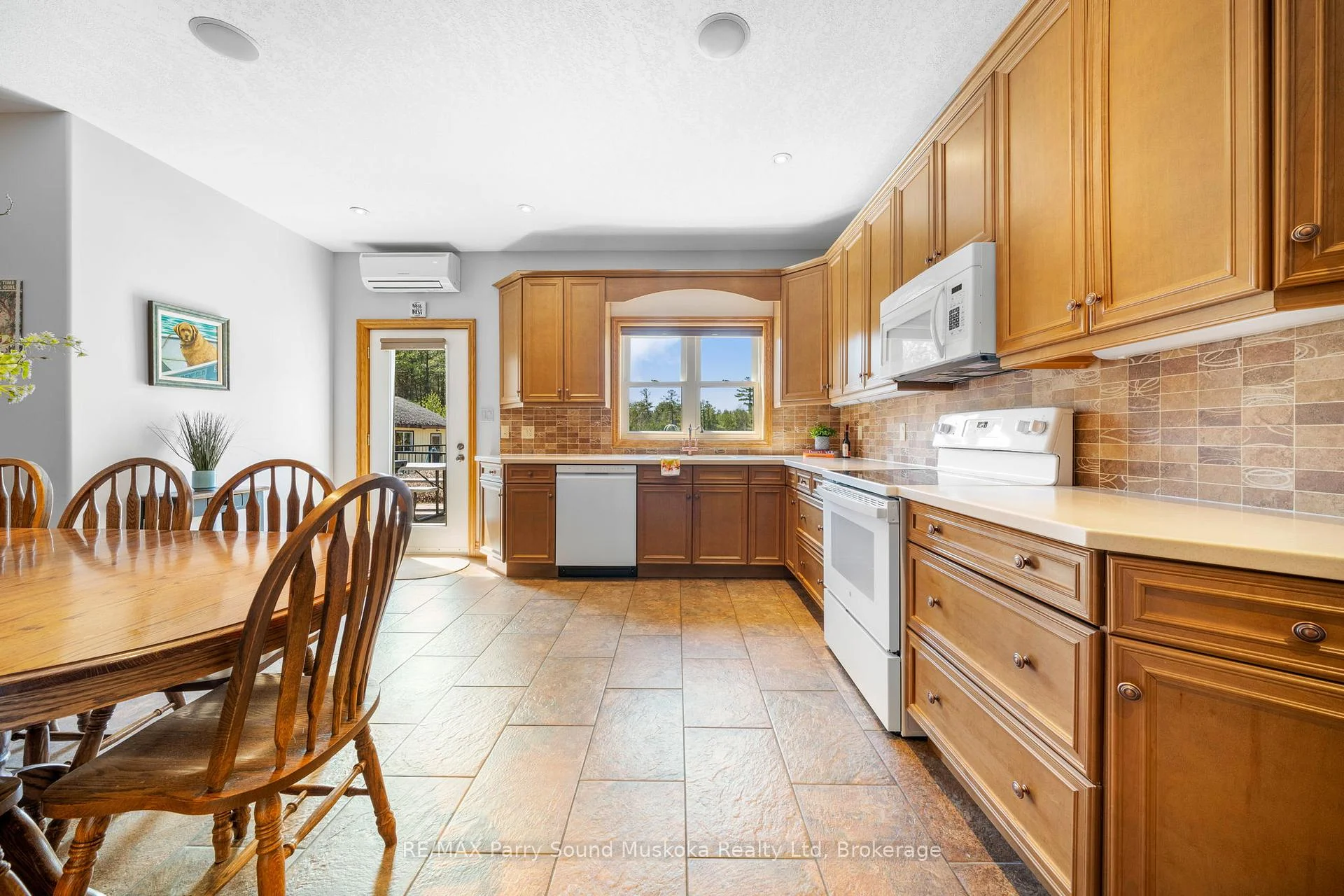 Photo 27 of 217 South Shore Road, The Archipelago, Archipelago North — HOMEH
