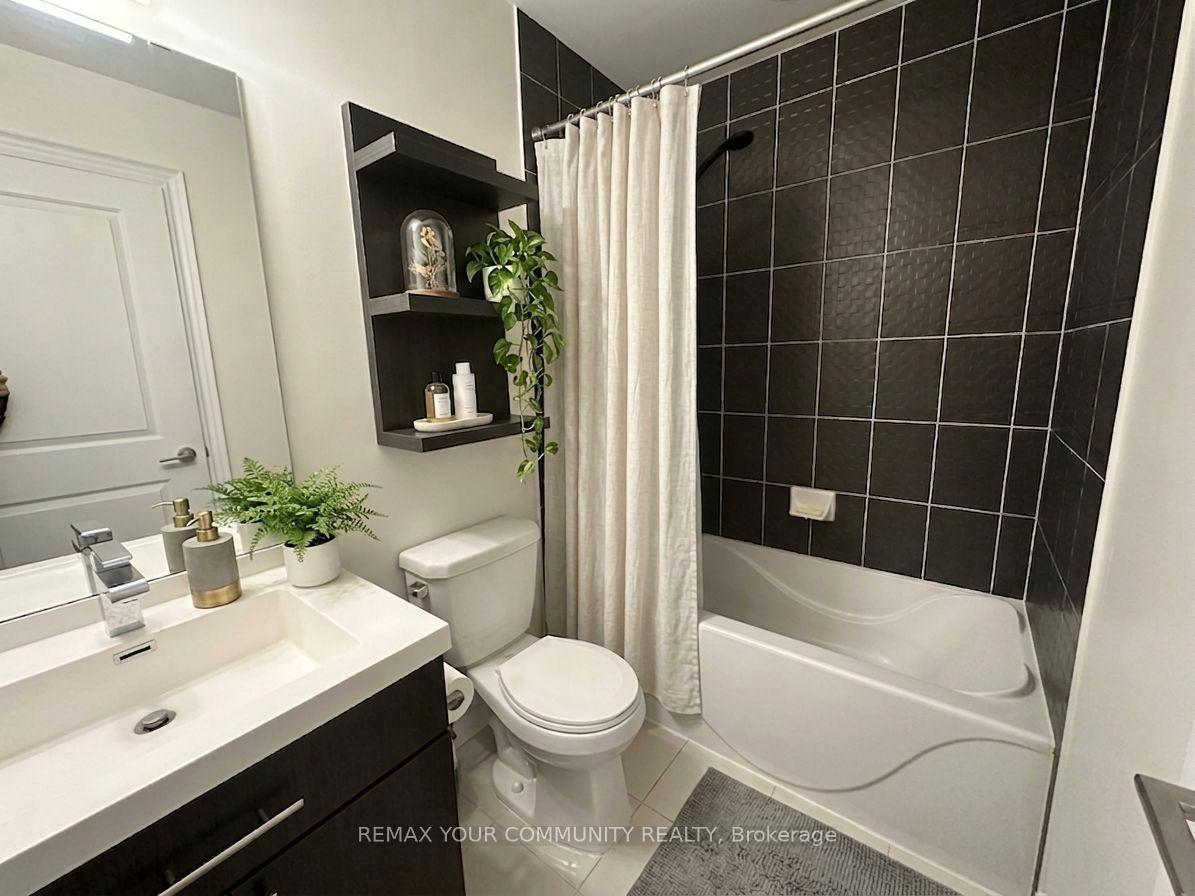 Photo 7 of Unit 3712, 28 Ted Rogers Way, Toronto, Church-Yonge Corridor — HOMEH