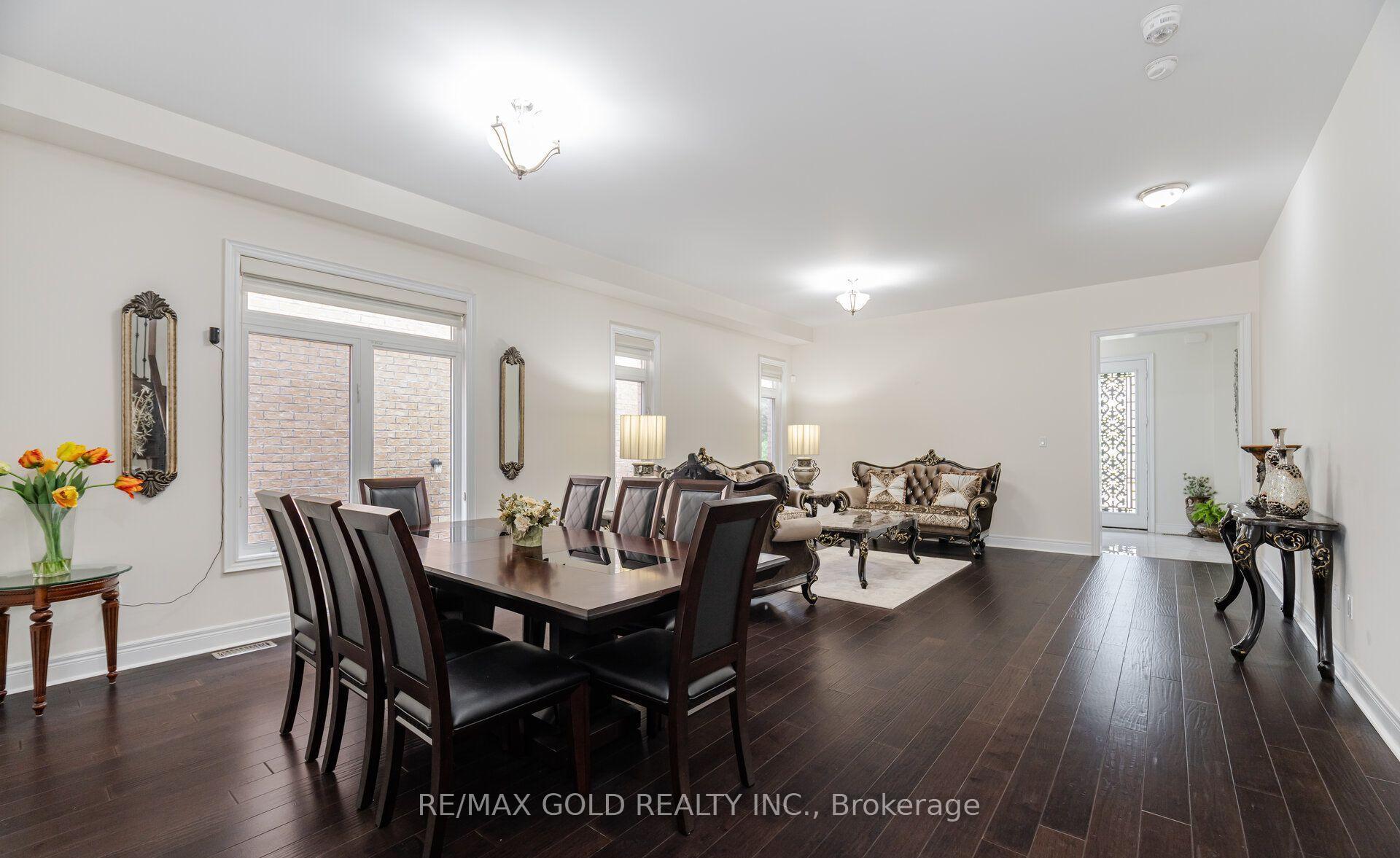 Photo 12 of 106 Rising Hill Ridge, Brampton, Bram West — HOMEH