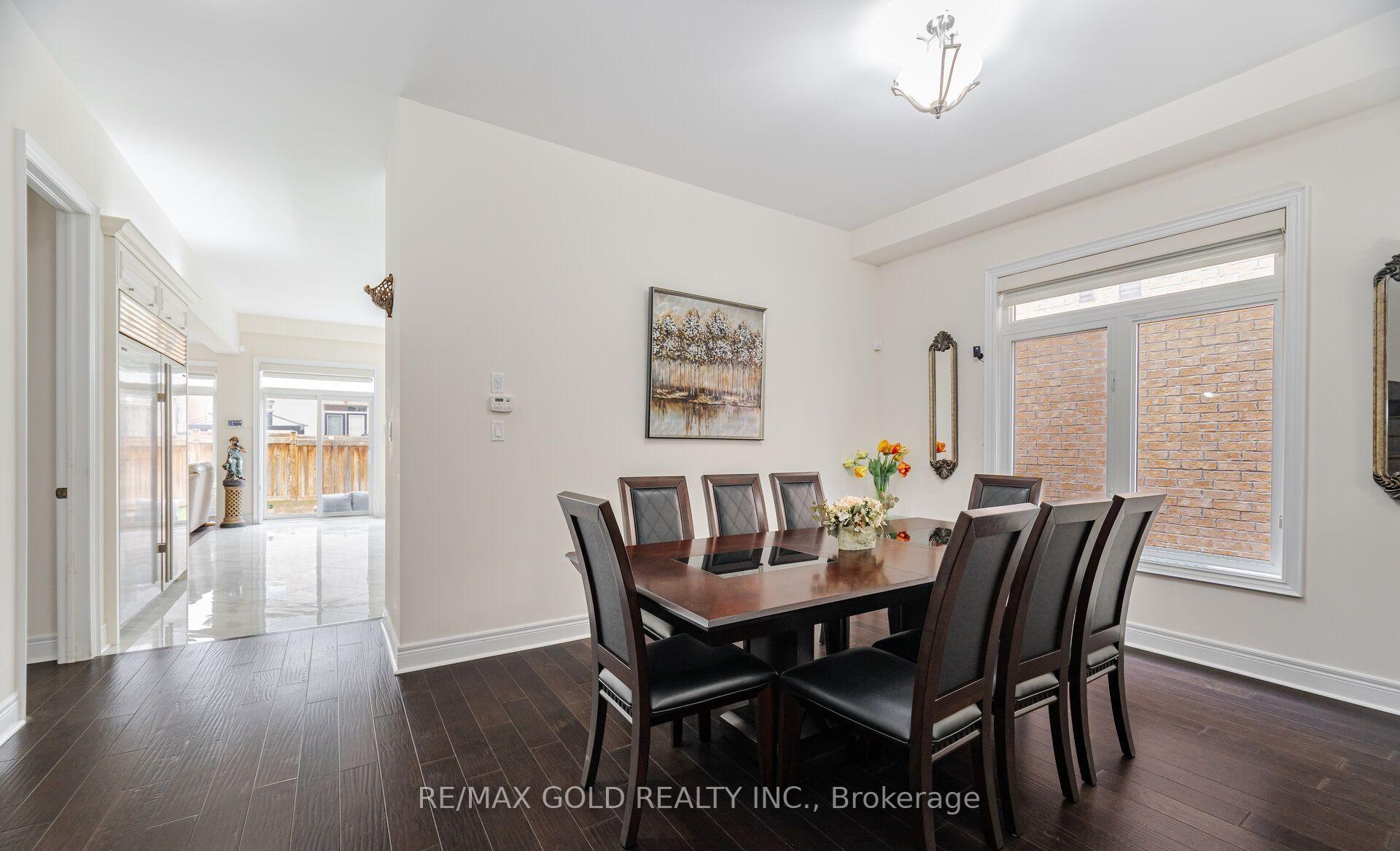 Photo 13 of 106 Rising Hill Ridge, Brampton, Bram West — HOMEH