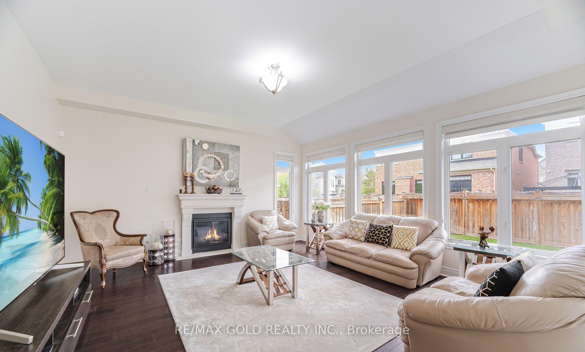 Photo 18 of 106 Rising Hill Ridge, Brampton, Bram West — HOMEH