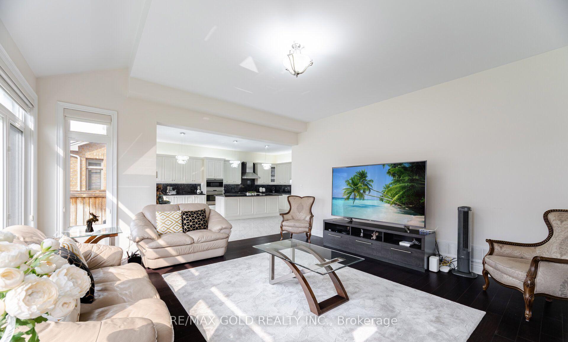 Photo 20 of 106 Rising Hill Ridge, Brampton, Bram West — HOMEH