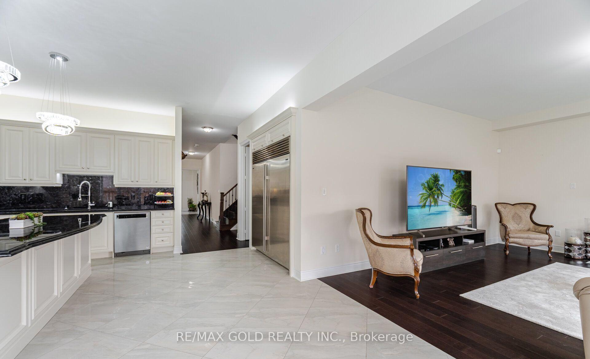 Photo 21 of 106 Rising Hill Ridge, Brampton, Bram West — HOMEH