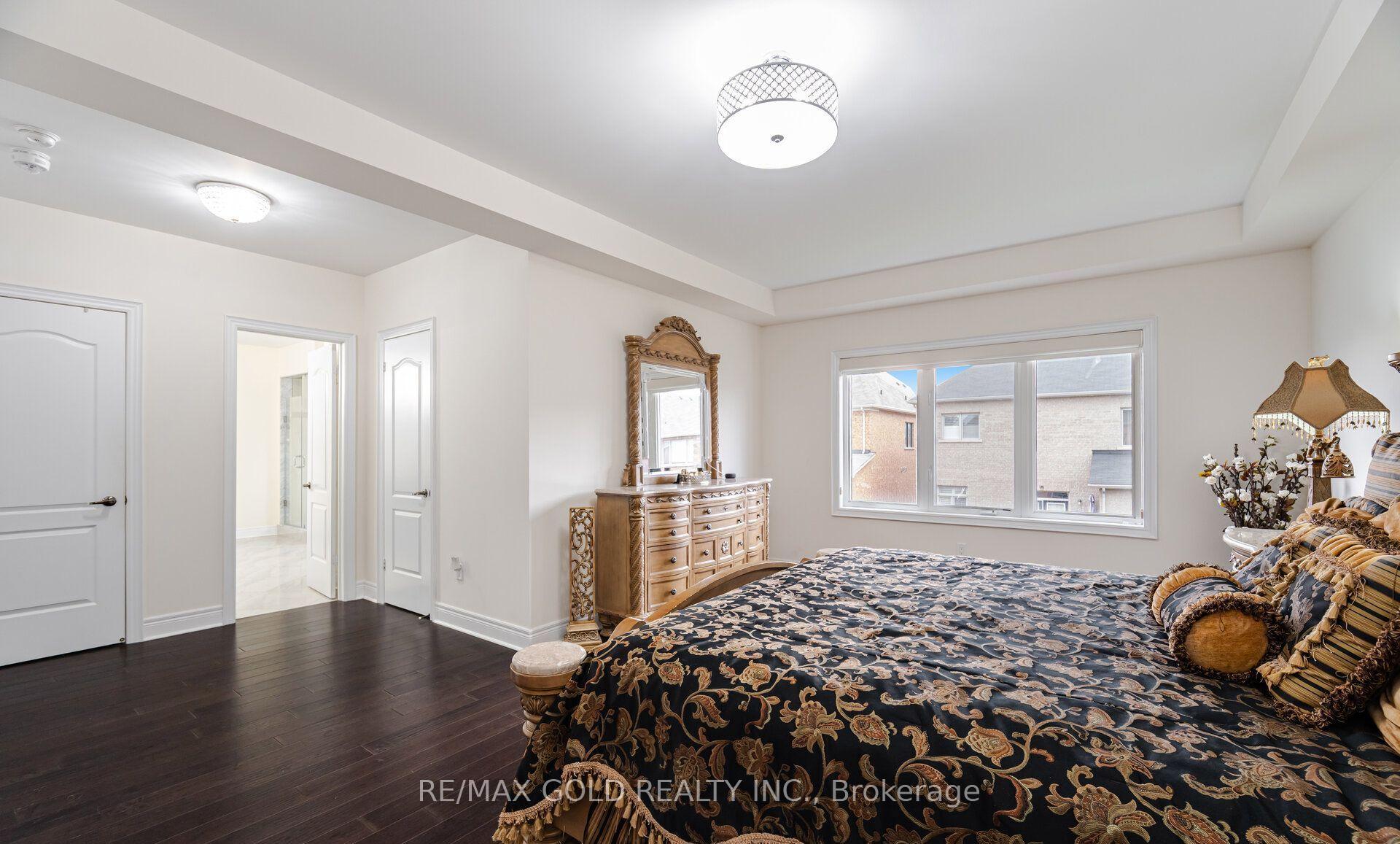Photo 30 of 106 Rising Hill Ridge, Brampton, Bram West — HOMEH