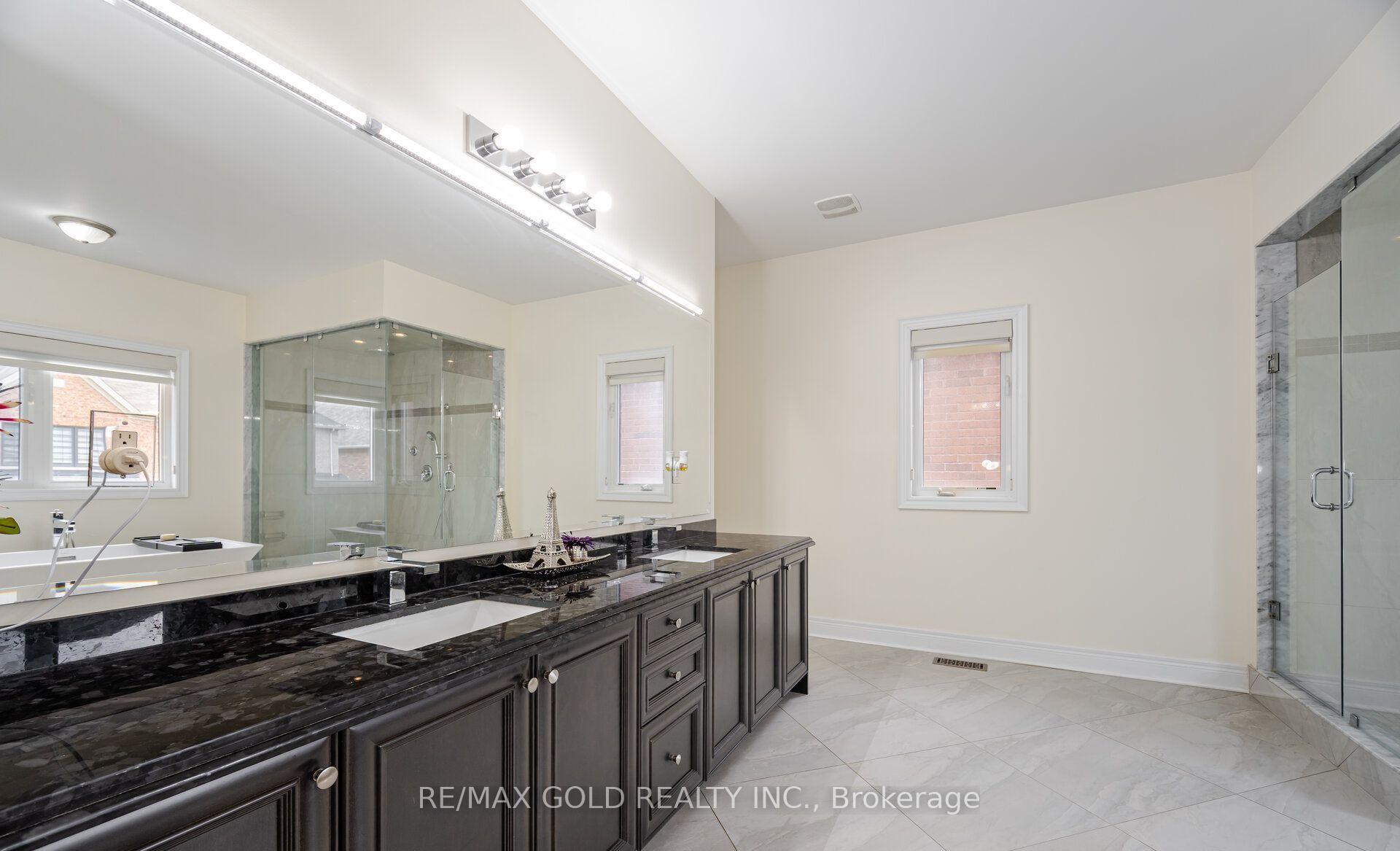 Photo 31 of 106 Rising Hill Ridge, Brampton, Bram West — HOMEH