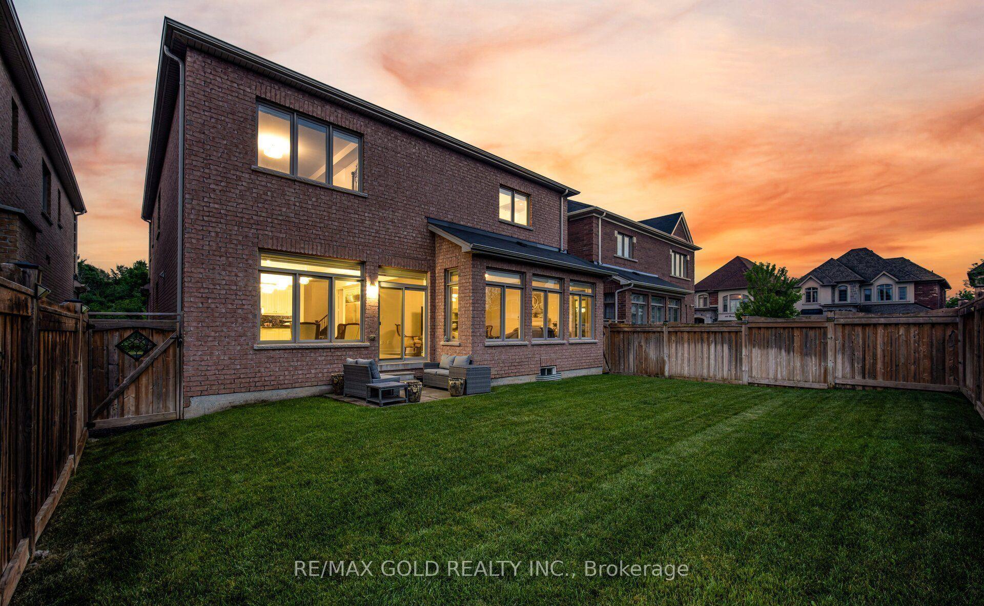 Photo 46 of 106 Rising Hill Ridge, Brampton, Bram West — HOMEH