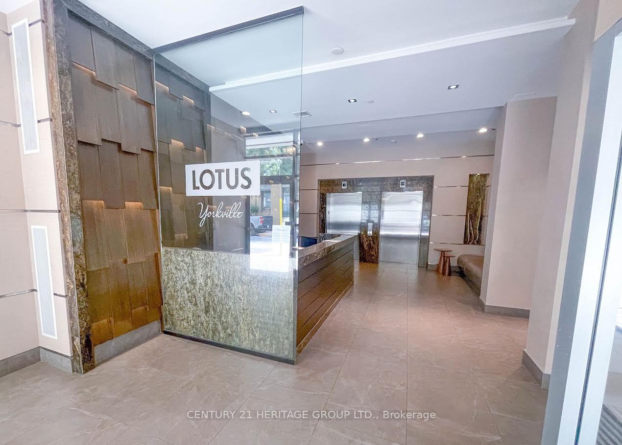 Photo 3 of Unit 1305, 8 Scollard Street, Toronto, The Annex — HOMEH