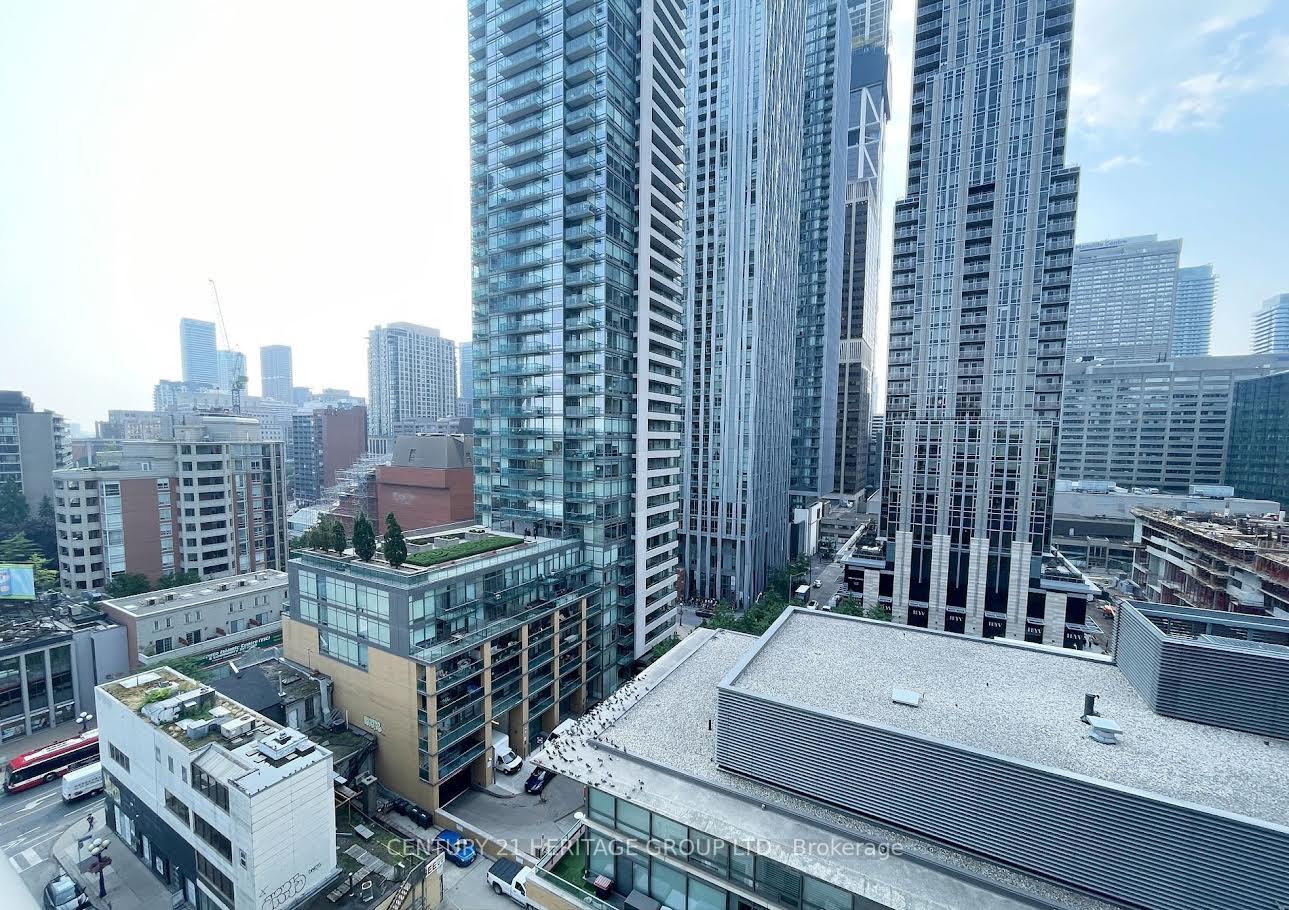 Photo 13 of Unit 1305, 8 Scollard Street, Toronto, The Annex — HOMEH