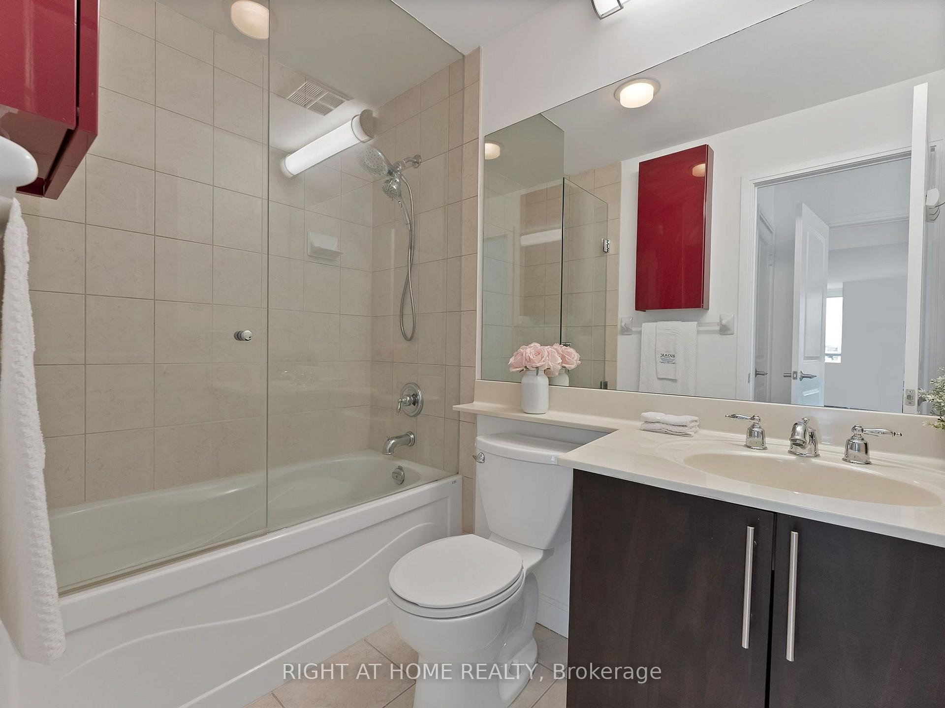 Photo 15 of Unit 812, 88 Broadway Avenue, Toronto, Mount Pleasant West — HOMEH