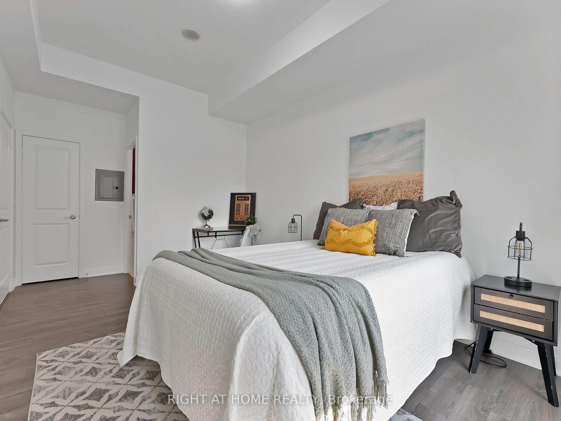 Photo 16 of Unit 812, 88 Broadway Avenue, Toronto, Mount Pleasant West — HOMEH