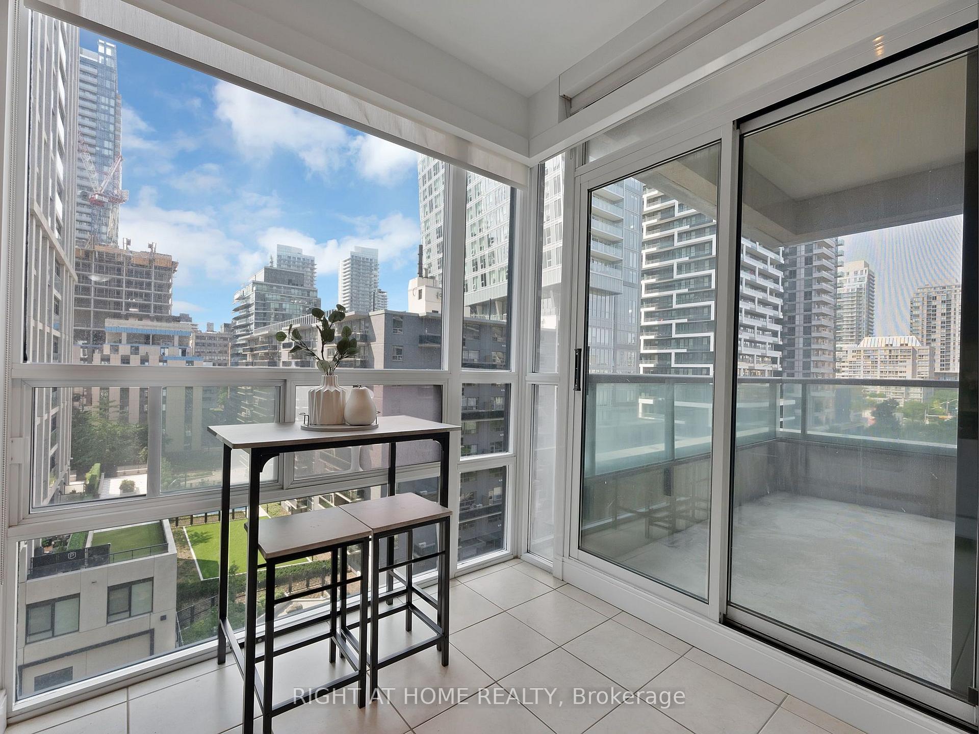 Photo 19 of Unit 812, 88 Broadway Avenue, Toronto, Mount Pleasant West — HOMEH