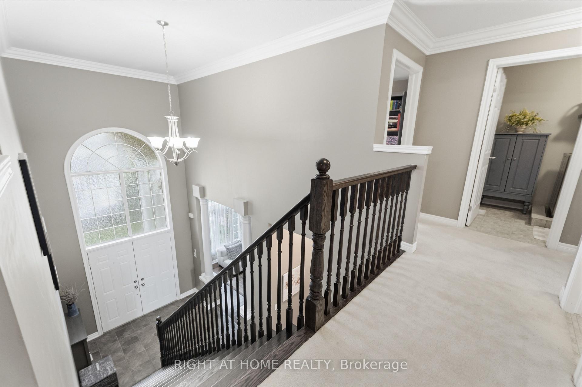 Photo 15 of 38 Weaver Drive, Hamilton, Meadowlands — HOMEH