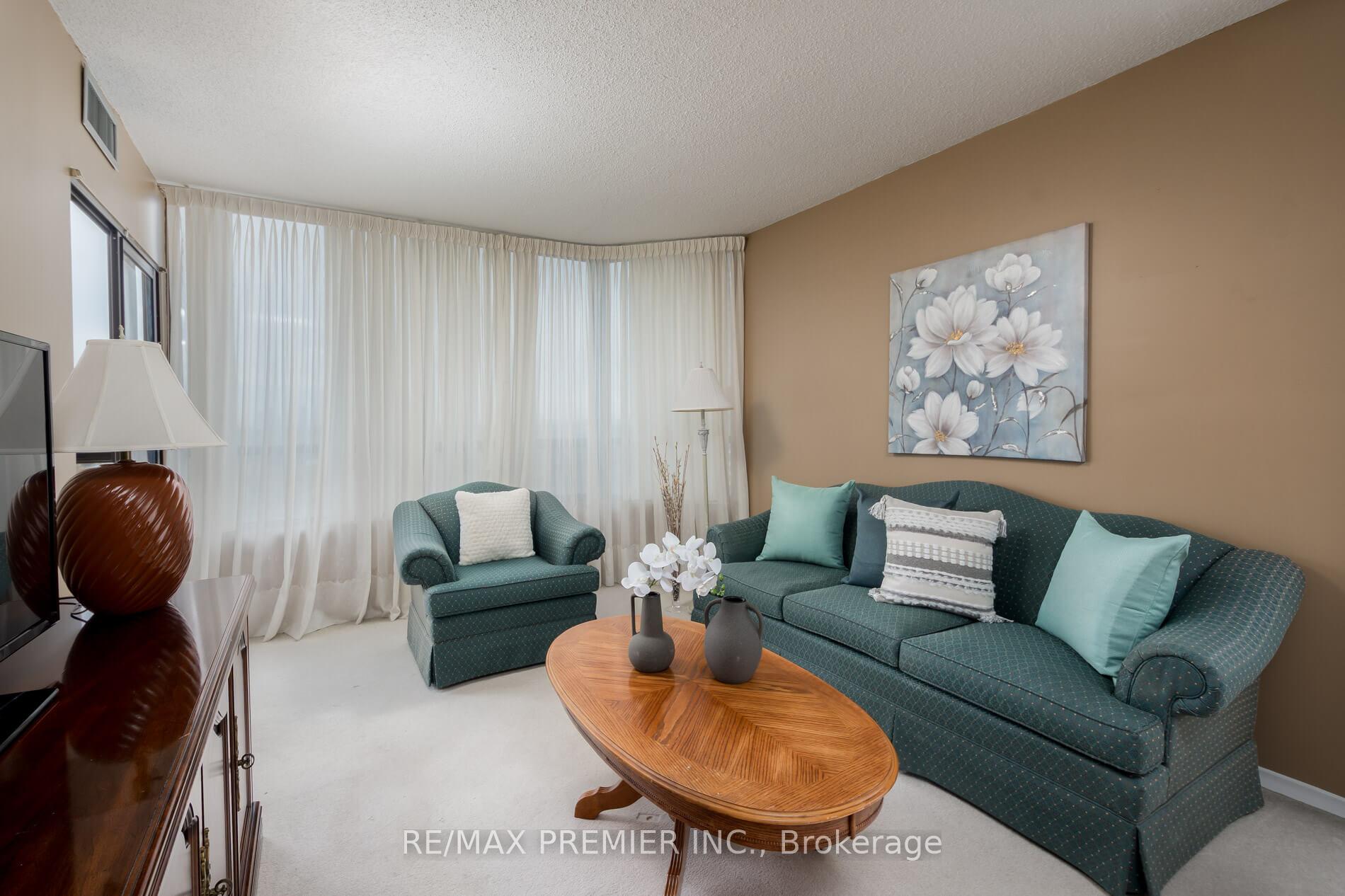Photo 11 of Unit 1614, 7440 Bathurst Street, Vaughan, Brownridge — HOMEH