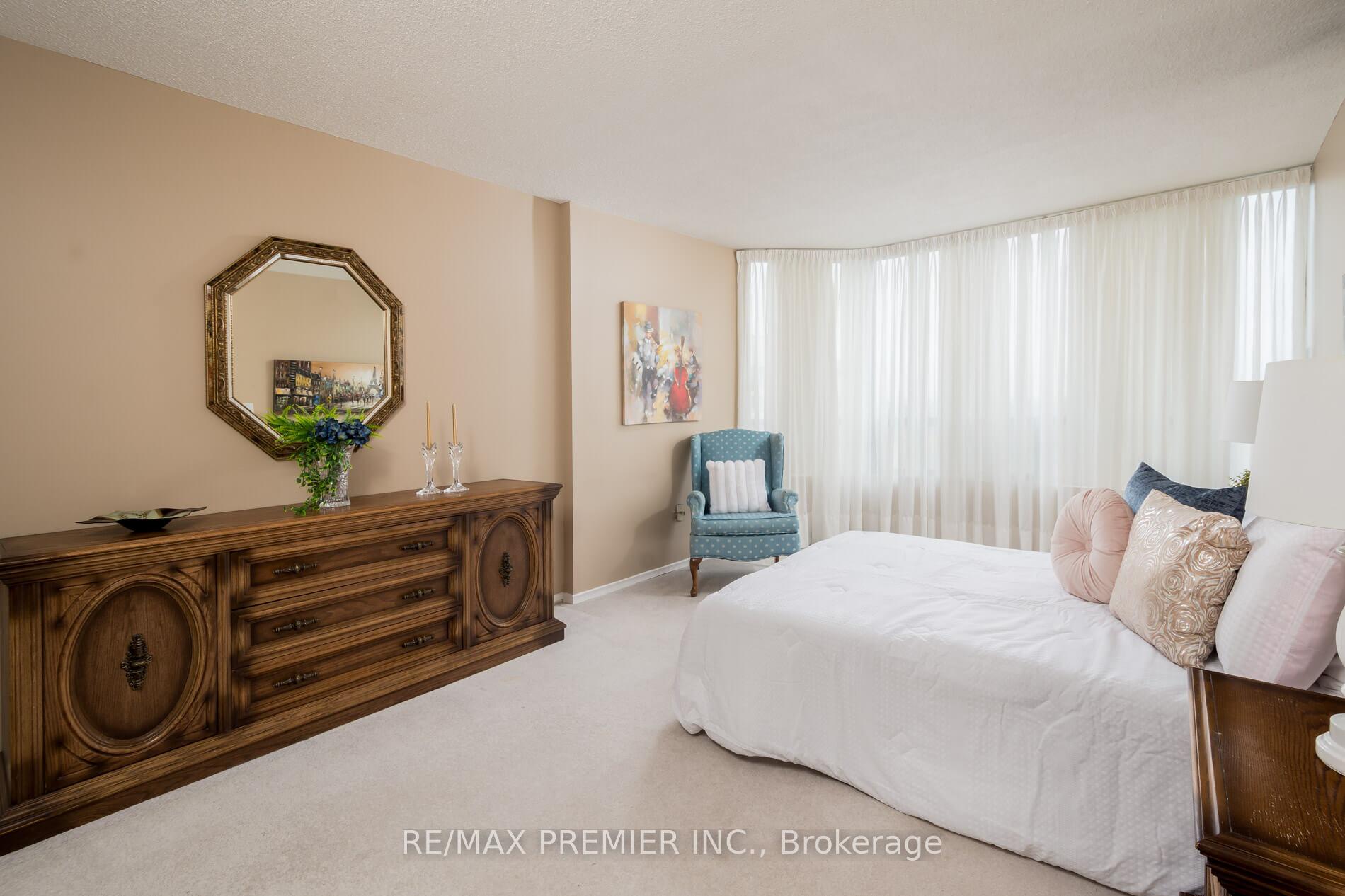 Photo 20 of Unit 1614, 7440 Bathurst Street, Vaughan, Brownridge — HOMEH