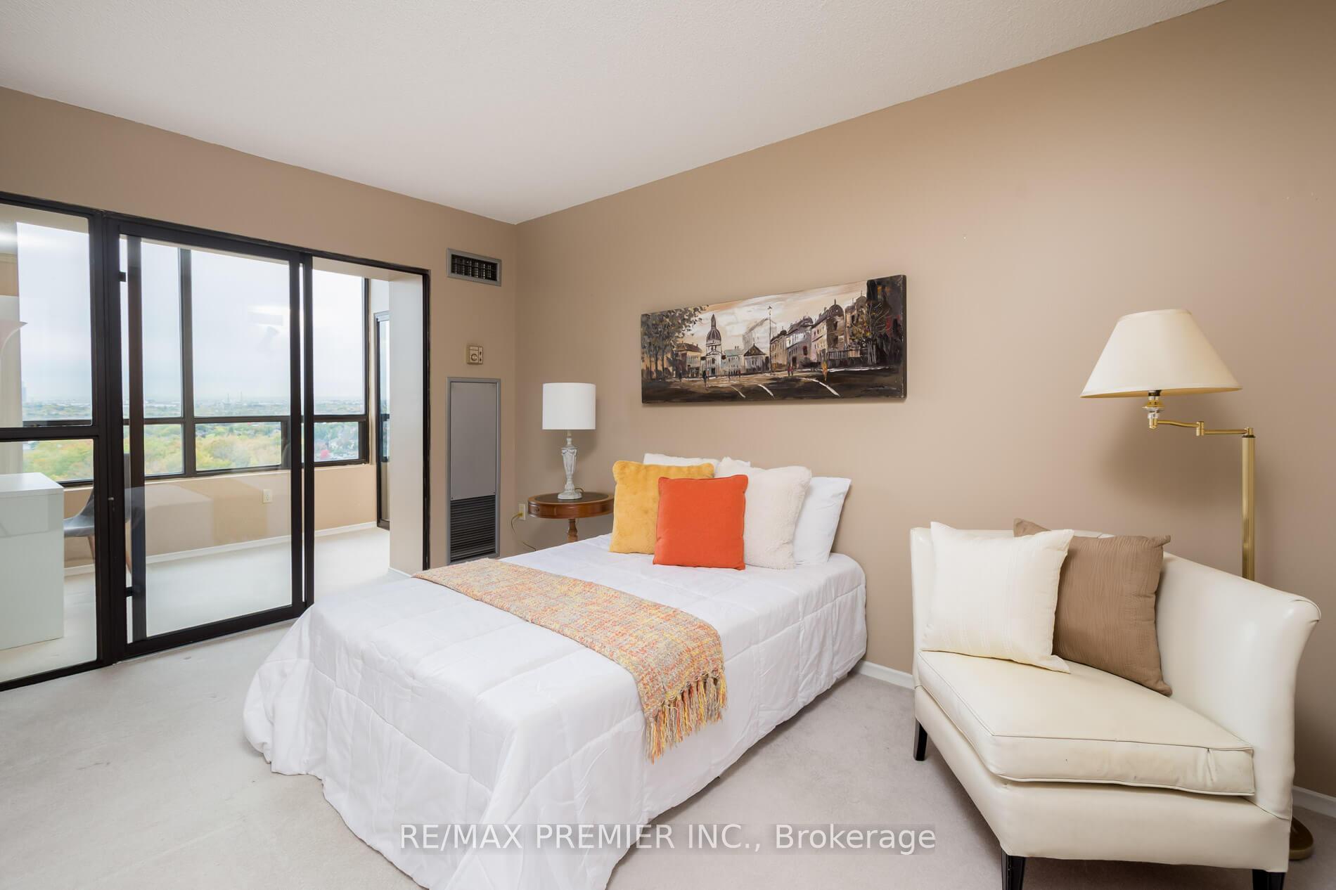 Photo 26 of Unit 1614, 7440 Bathurst Street, Vaughan, Brownridge — HOMEH