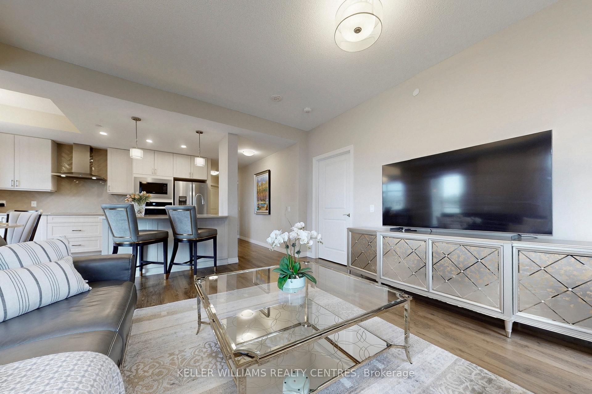 Photo 6 of Unit 313, 460 William Graham Drive, Aurora, Rural Aurora — HOMEH
