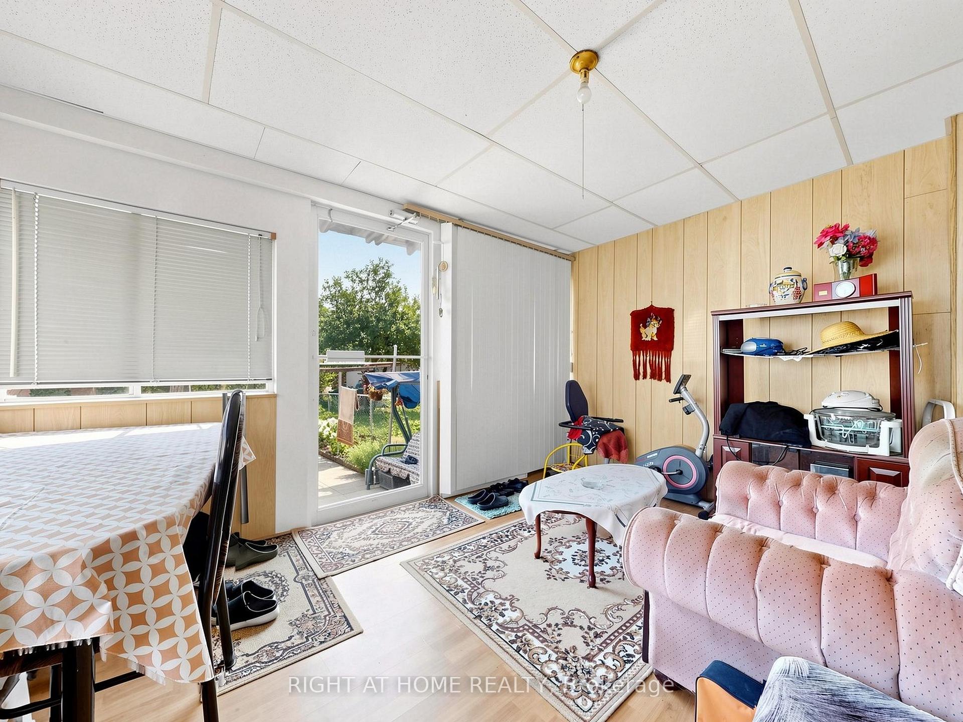 Photo 10 of 771 Birchmount Road, Scarborough, Ionview — HOMEH