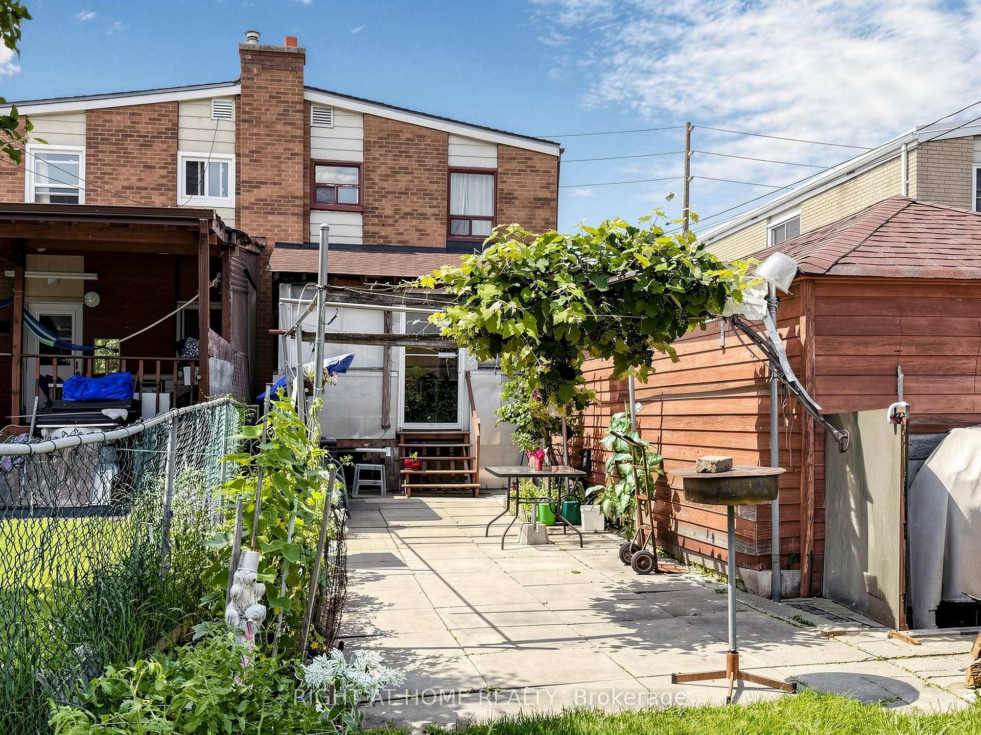 Photo 17 of 771 Birchmount Road, Scarborough, Ionview — HOMEH