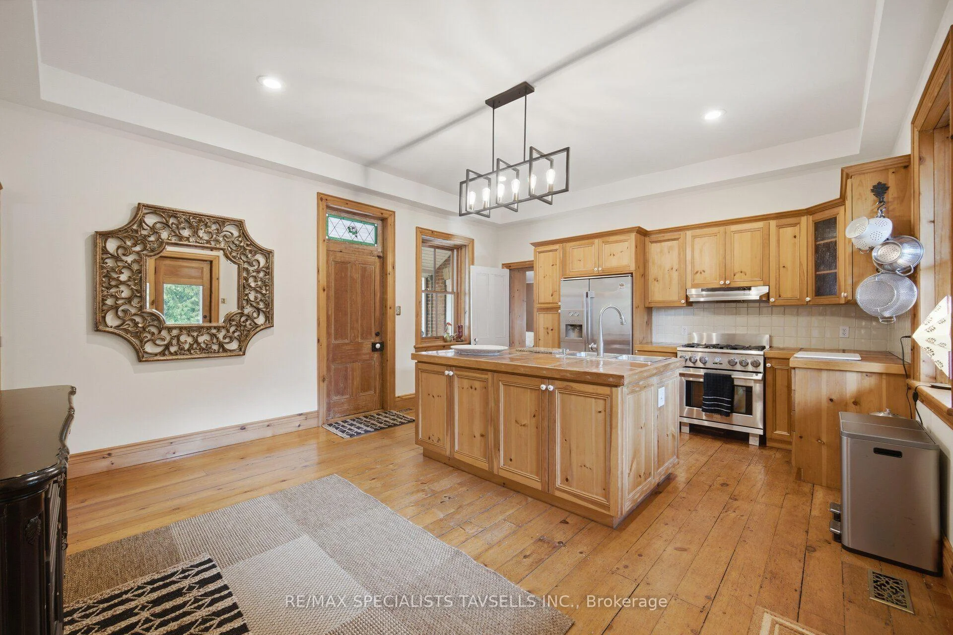 Photo 19 of 82 Cobblestone Court, Brampton, Sandringham-Wellington — HOMEH