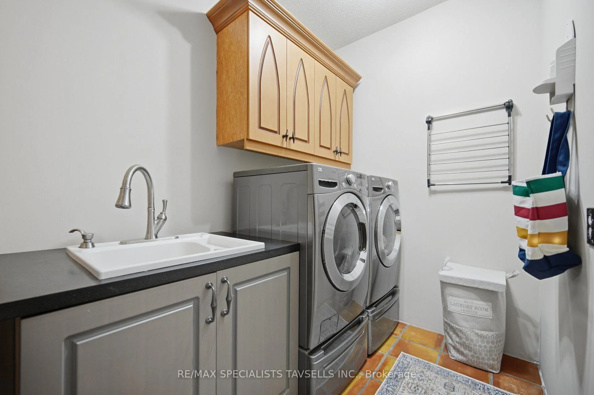 Photo 27 of 82 Cobblestone Court, Brampton, Sandringham-Wellington — HOMEH