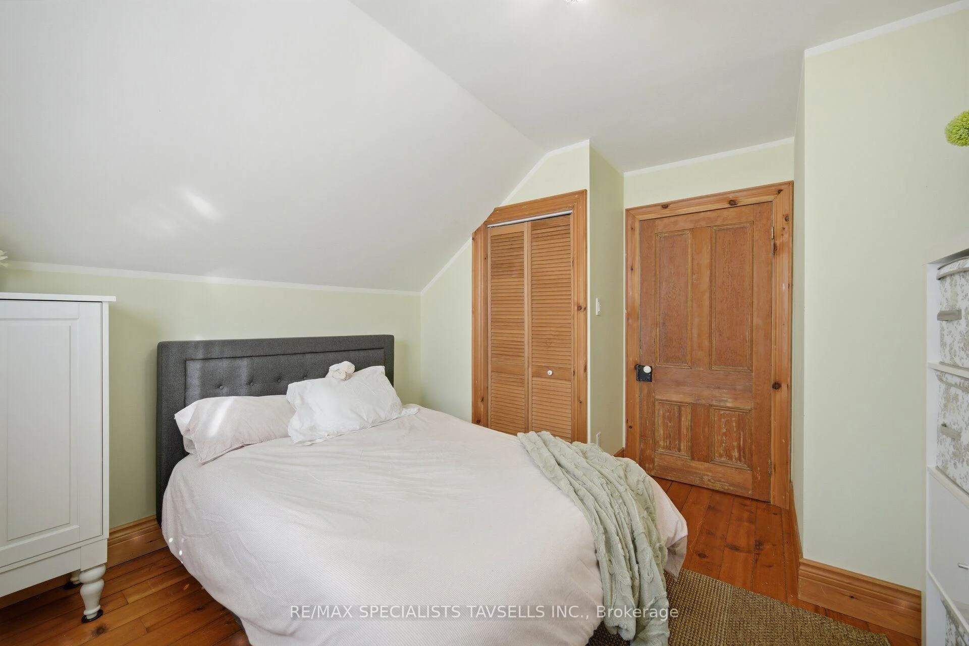 Photo 33 of 82 Cobblestone Court, Brampton, Sandringham-Wellington — HOMEH