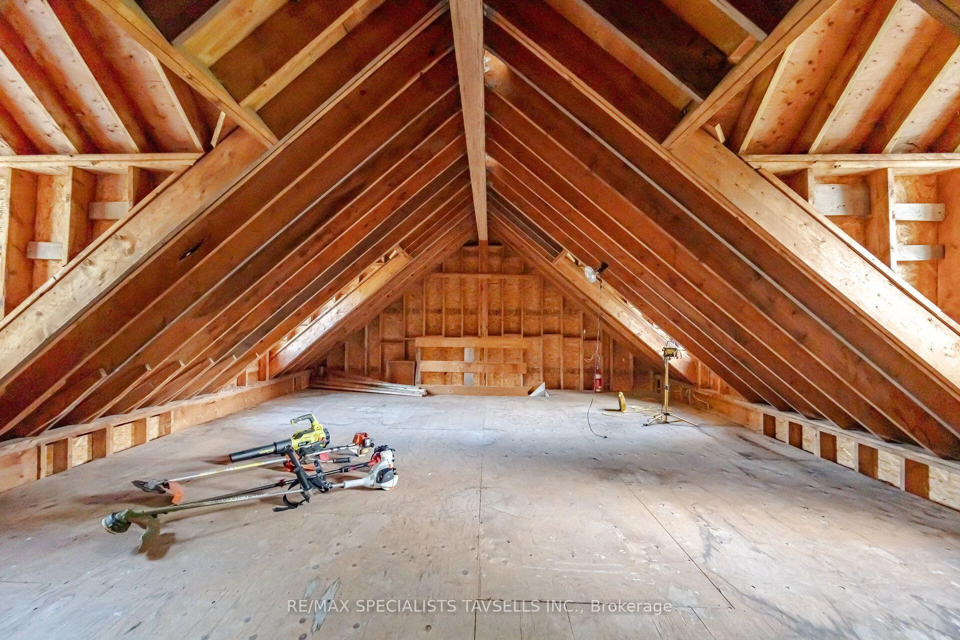 Photo 48 of 82 Cobblestone Court, Brampton, Sandringham-Wellington — HOMEH