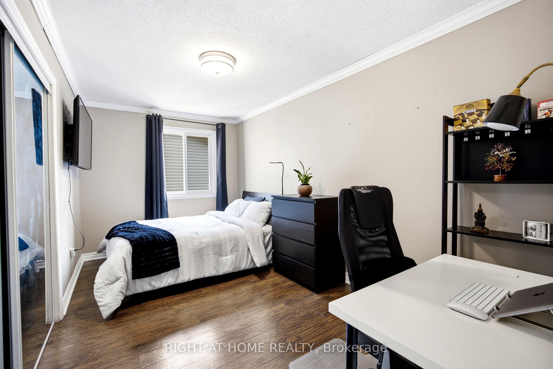 Photo 21 of 4141 Trellis Crescent, Mississauga, Erin Mills — HOMEH