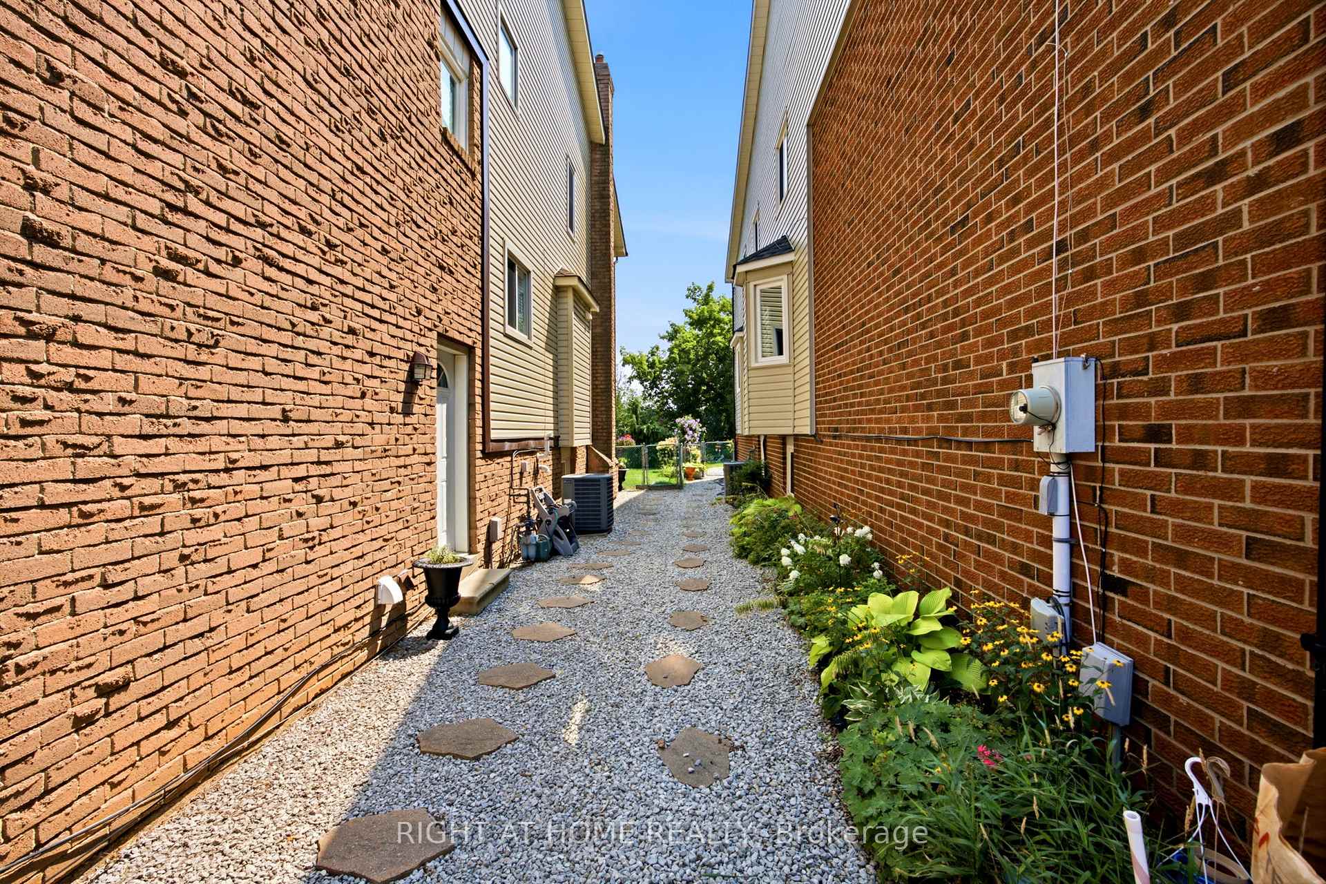 Photo 34 of 4141 Trellis Crescent, Mississauga, Erin Mills — HOMEH