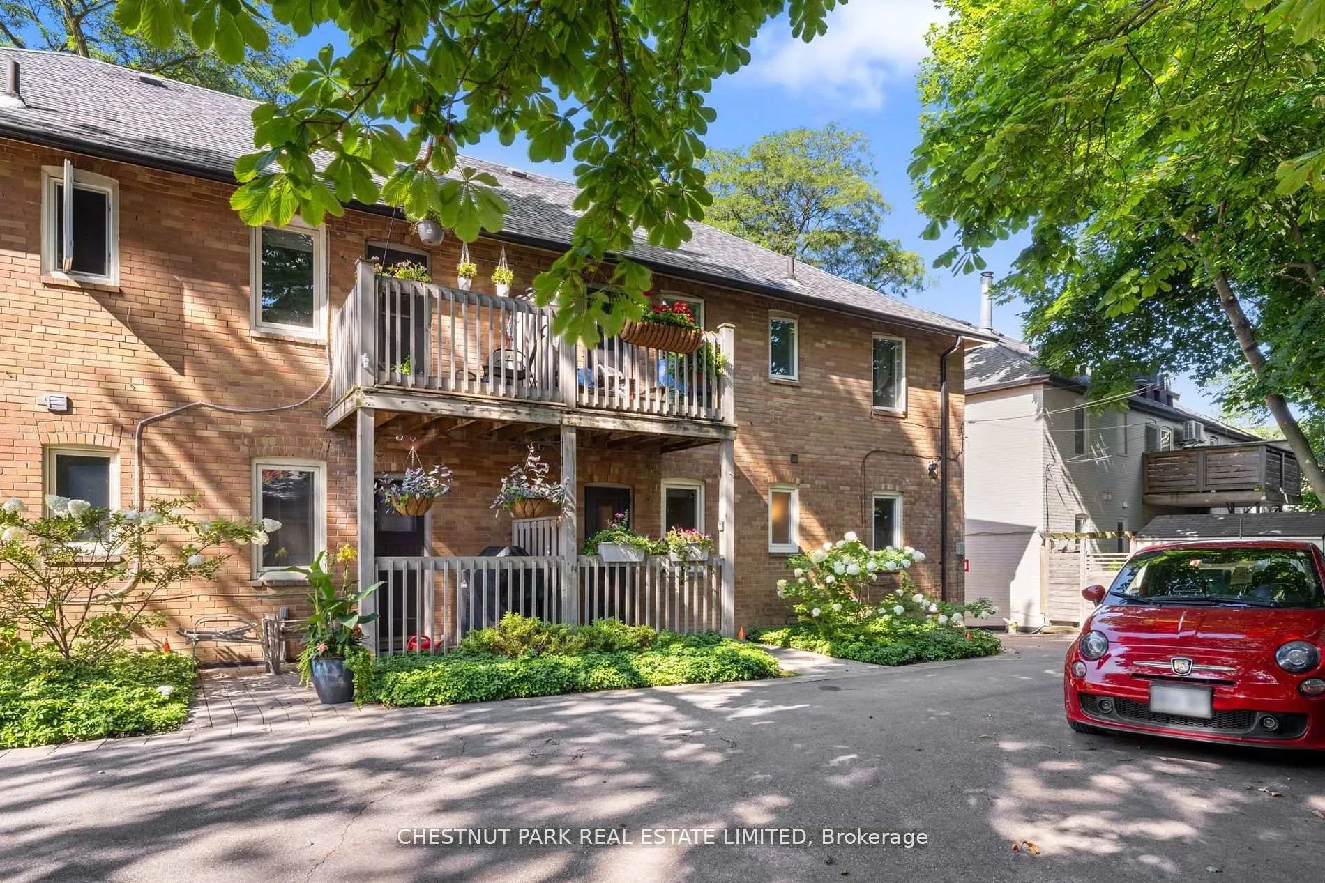 Photo 23 of Unit Main, 9 Oriole Crescent, Toronto, Yonge-St. Clair — HOMEH
