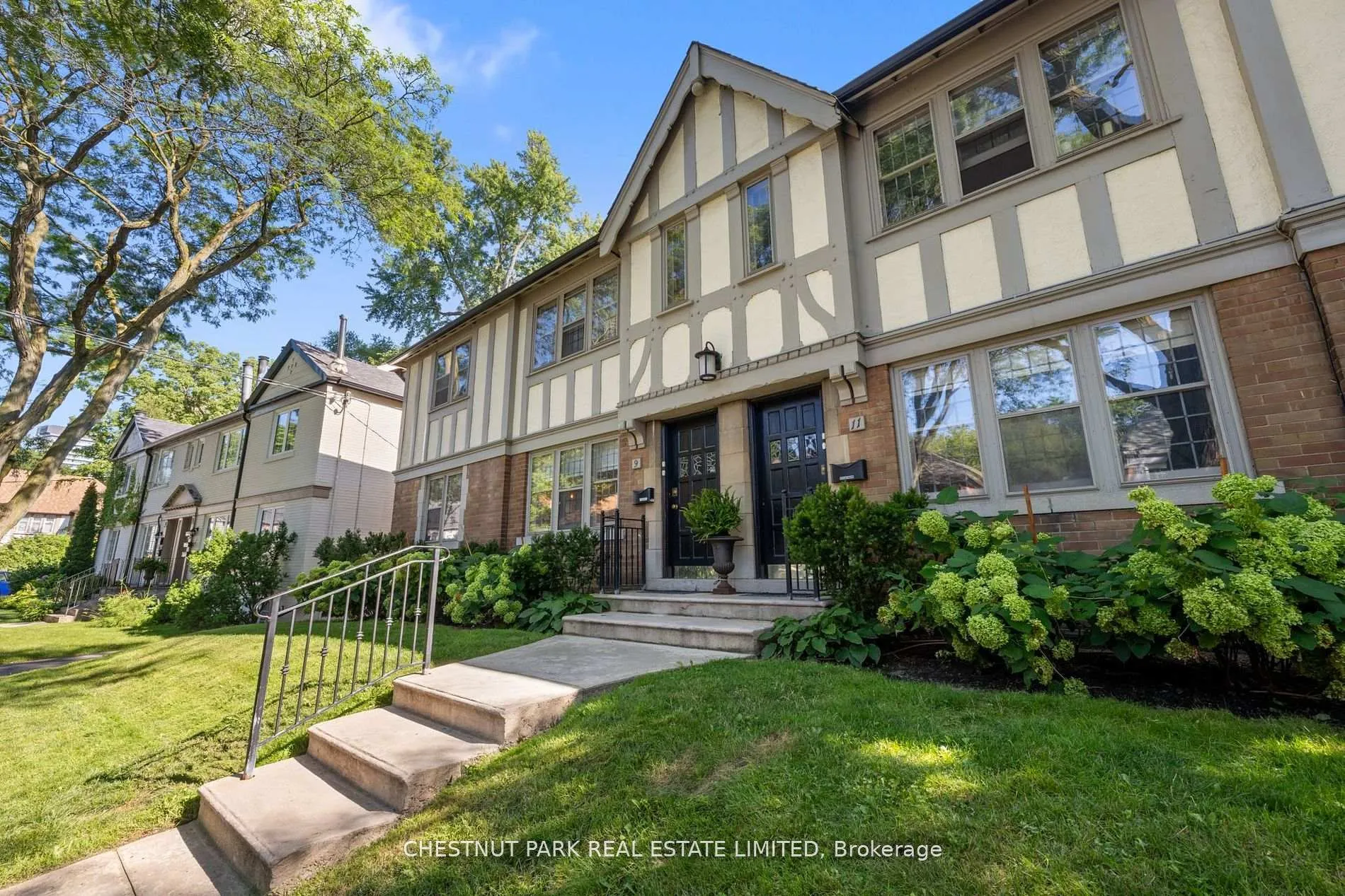 Photo 24 of Unit Main, 9 Oriole Crescent, Toronto, Yonge-St. Clair — HOMEH