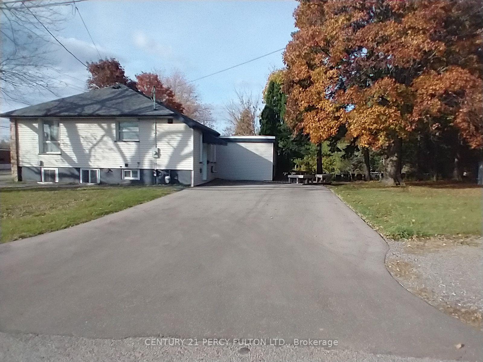 Photo 12 of 401 Anderson Street, Whitby, Blue Grass Meadows — HOMEH