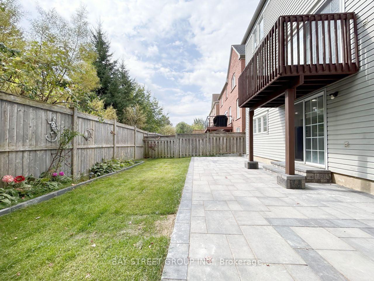 Photo 14 of 17 Bradbury Crescent, Ajax, Northwest Ajax — HOMEH