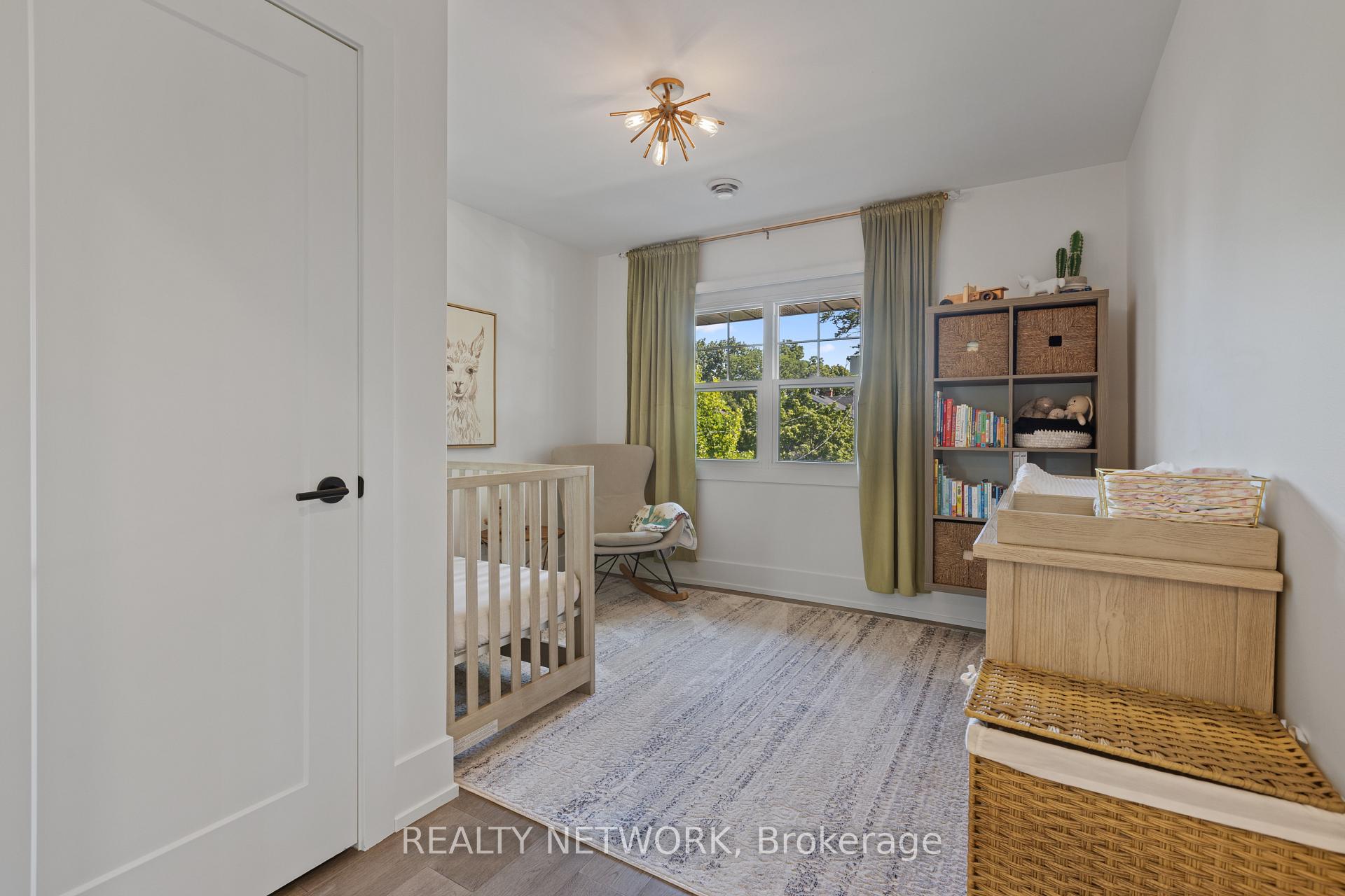 Photo 26 of 16 South Drive, St. Catharines, Old Glenridge — HOMEH
