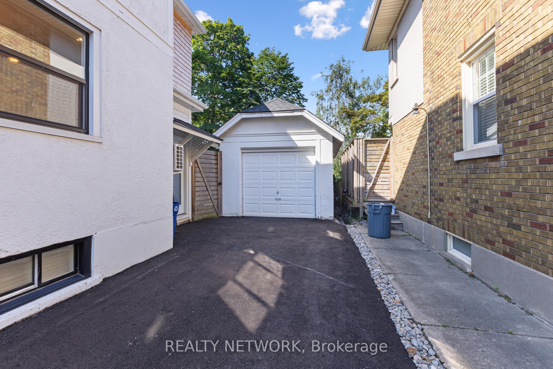 Photo 33 of 16 South Drive, St. Catharines, Old Glenridge — HOMEH