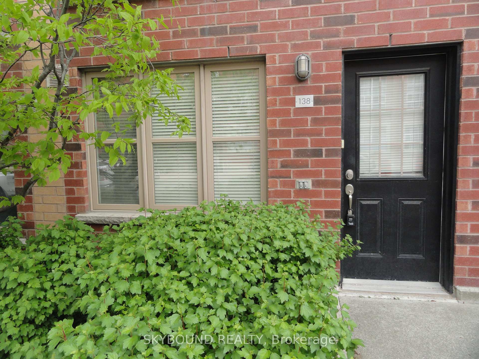 Front of Unit #138, 21 Ruttan Street