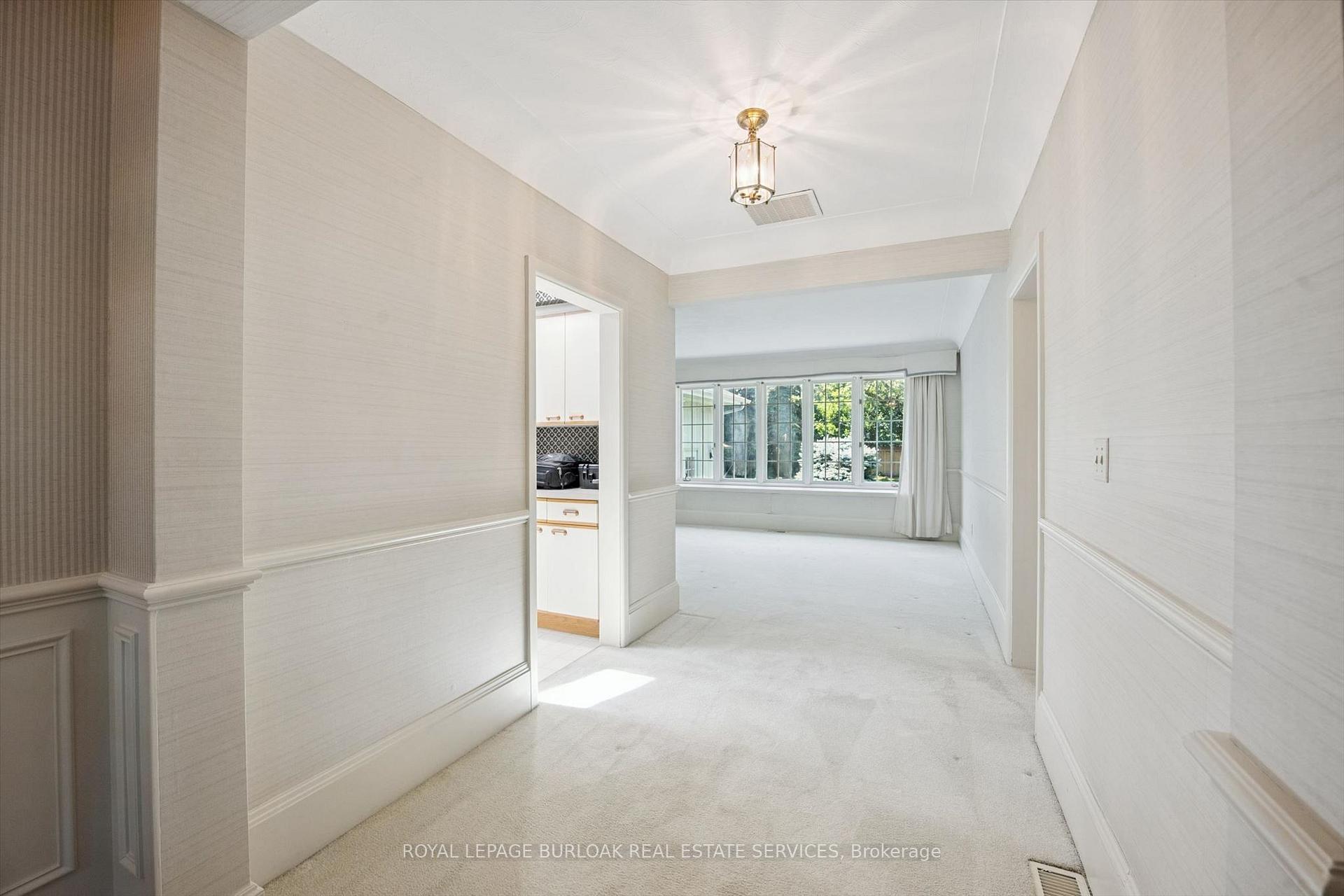 Photo 6 of 138 Appleby Place, Burlington, Shoreacres — HOMEH