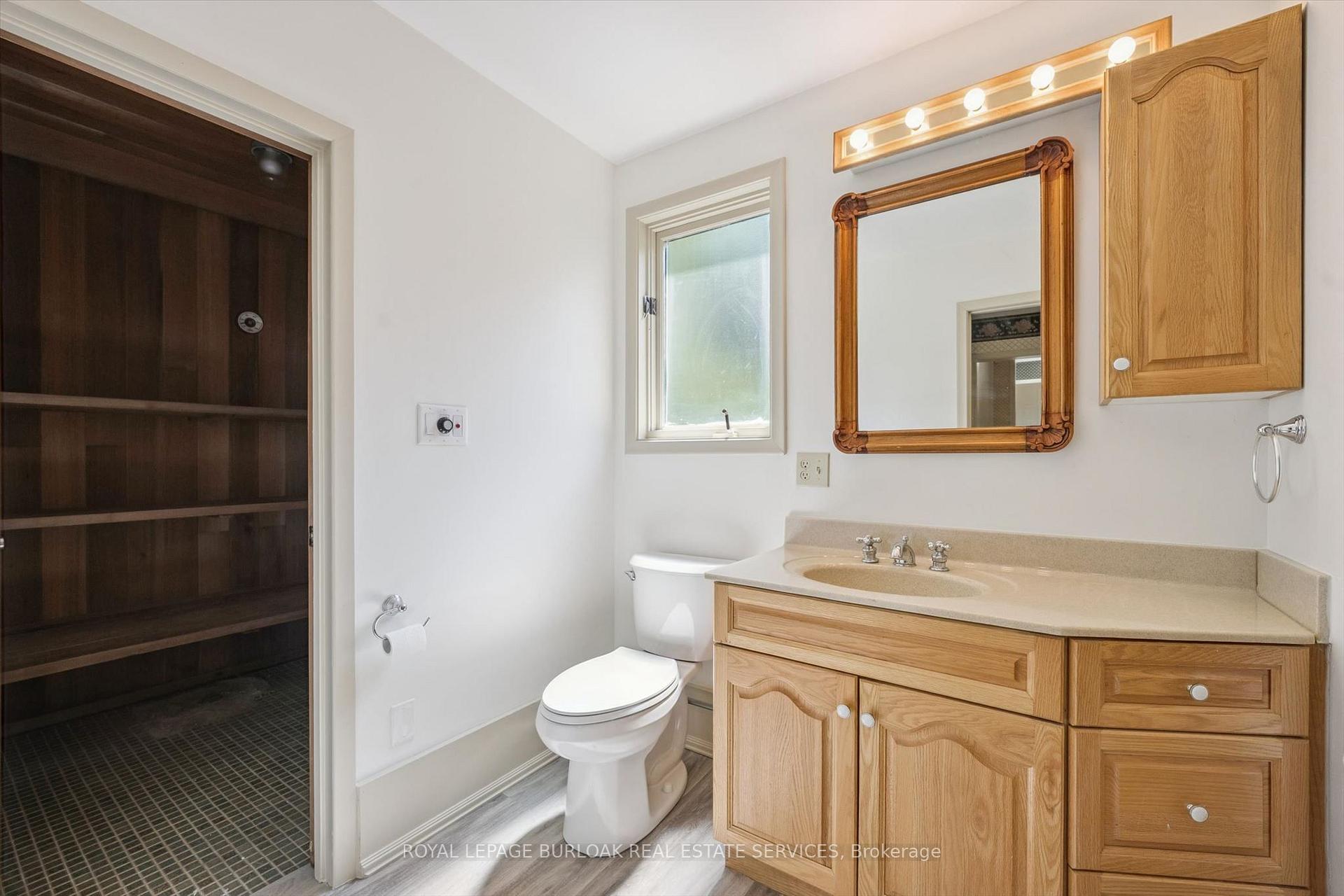 Photo 22 of 138 Appleby Place, Burlington, Shoreacres — HOMEH