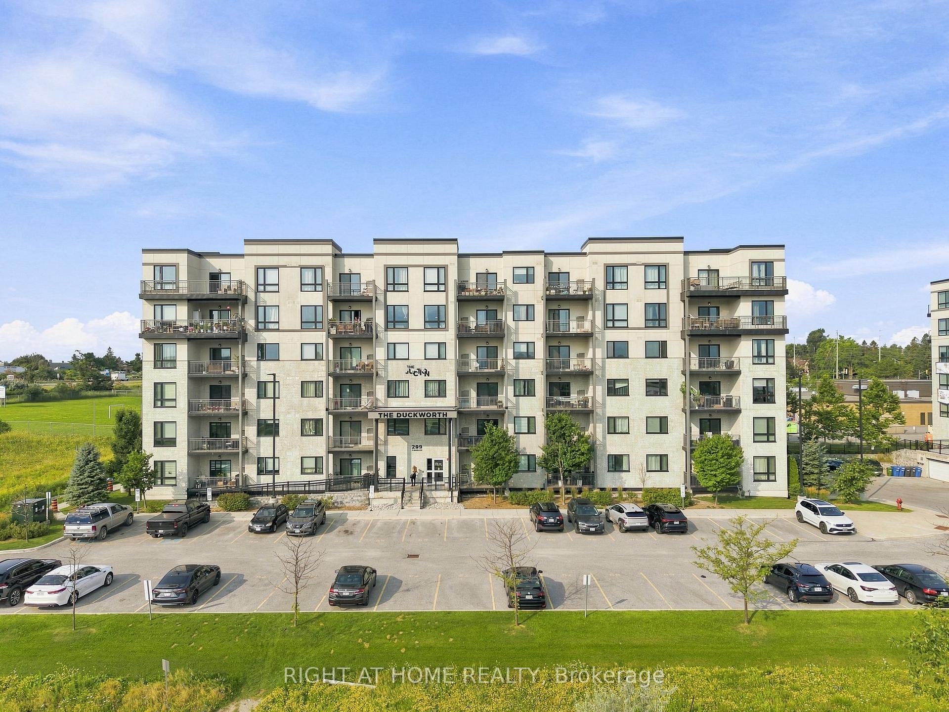 Photo 3 of Unit #106, 299 Cundles Road E, Barrie, Alliance — HOMEH