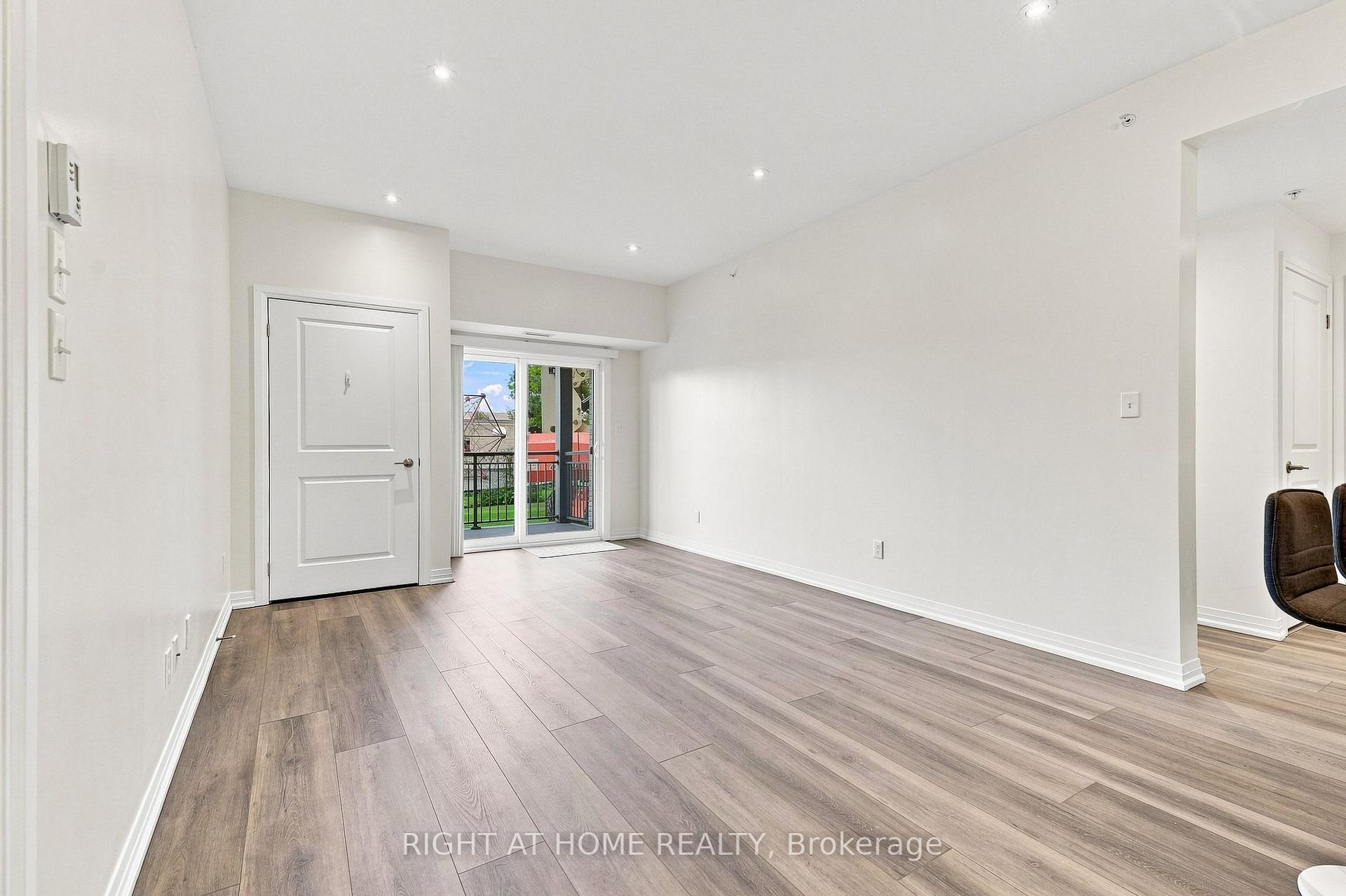 Photo 18 of Unit #106, 299 Cundles Road E, Barrie, Alliance — HOMEH