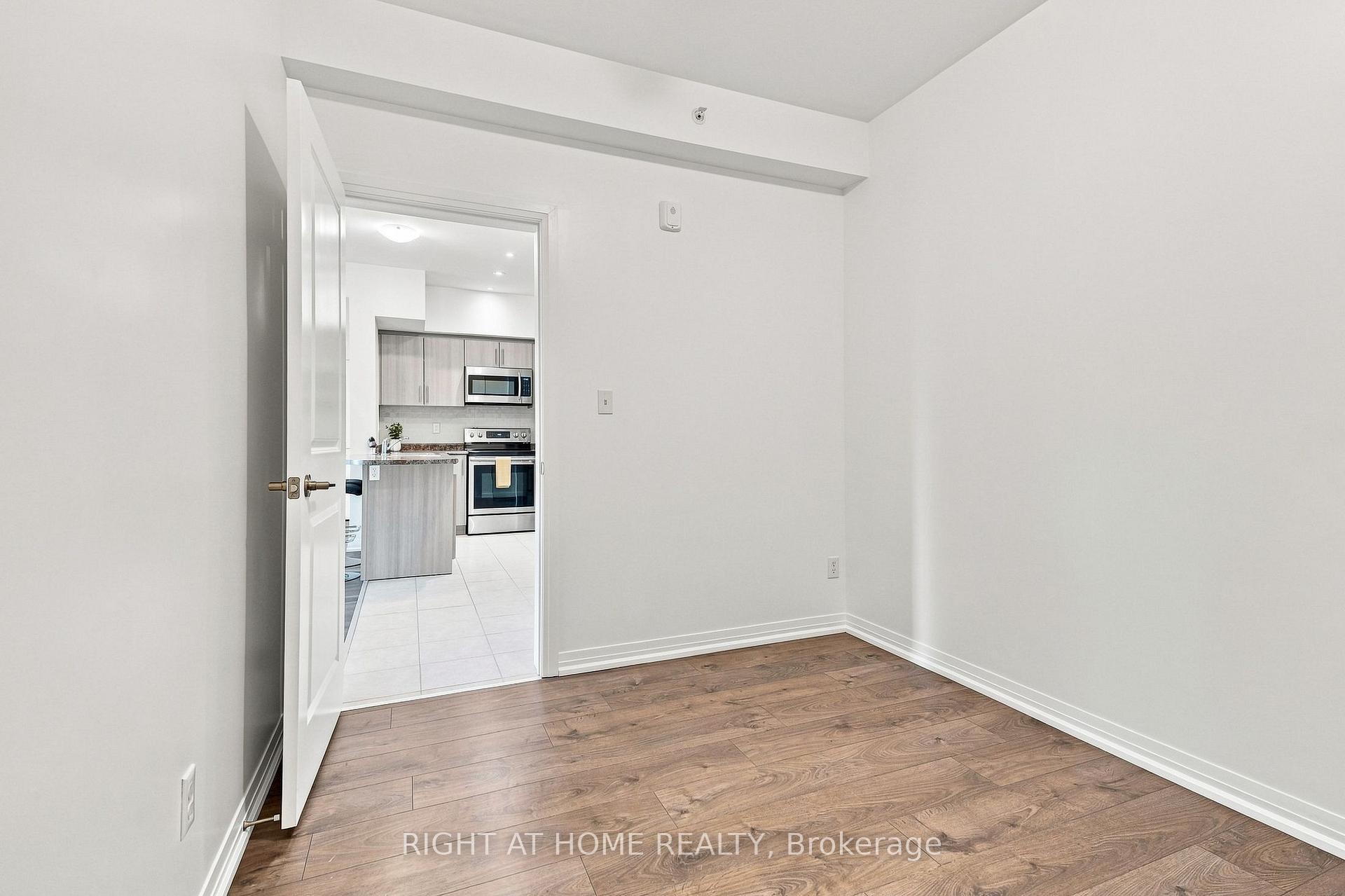 Photo 24 of Unit #106, 299 Cundles Road E, Barrie, Alliance — HOMEH