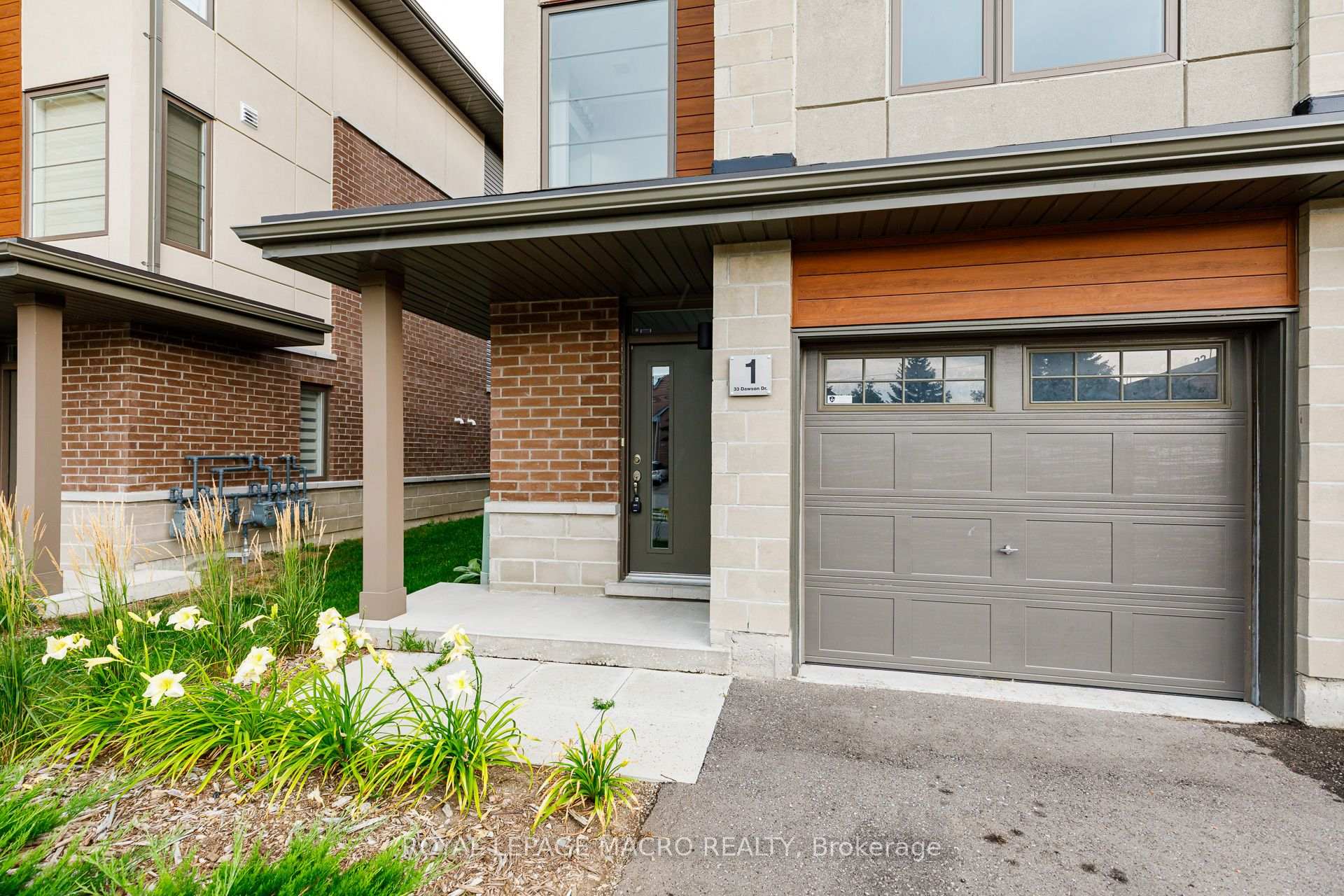 Photo 3 of Unit 1, 33 Dawson Drive, Collingwood — HOMEH