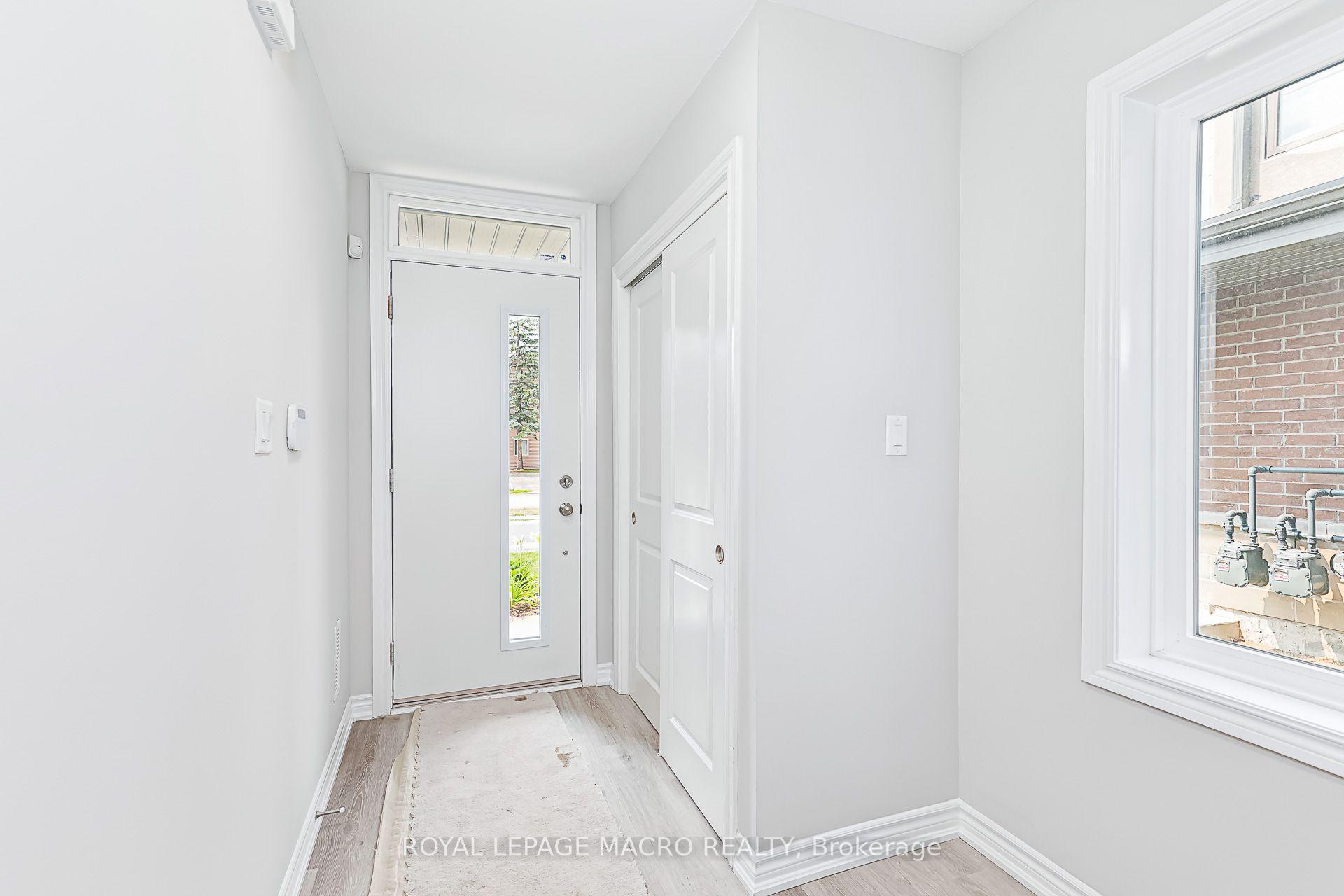 Photo 5 of Unit 1, 33 Dawson Drive, Collingwood — HOMEH