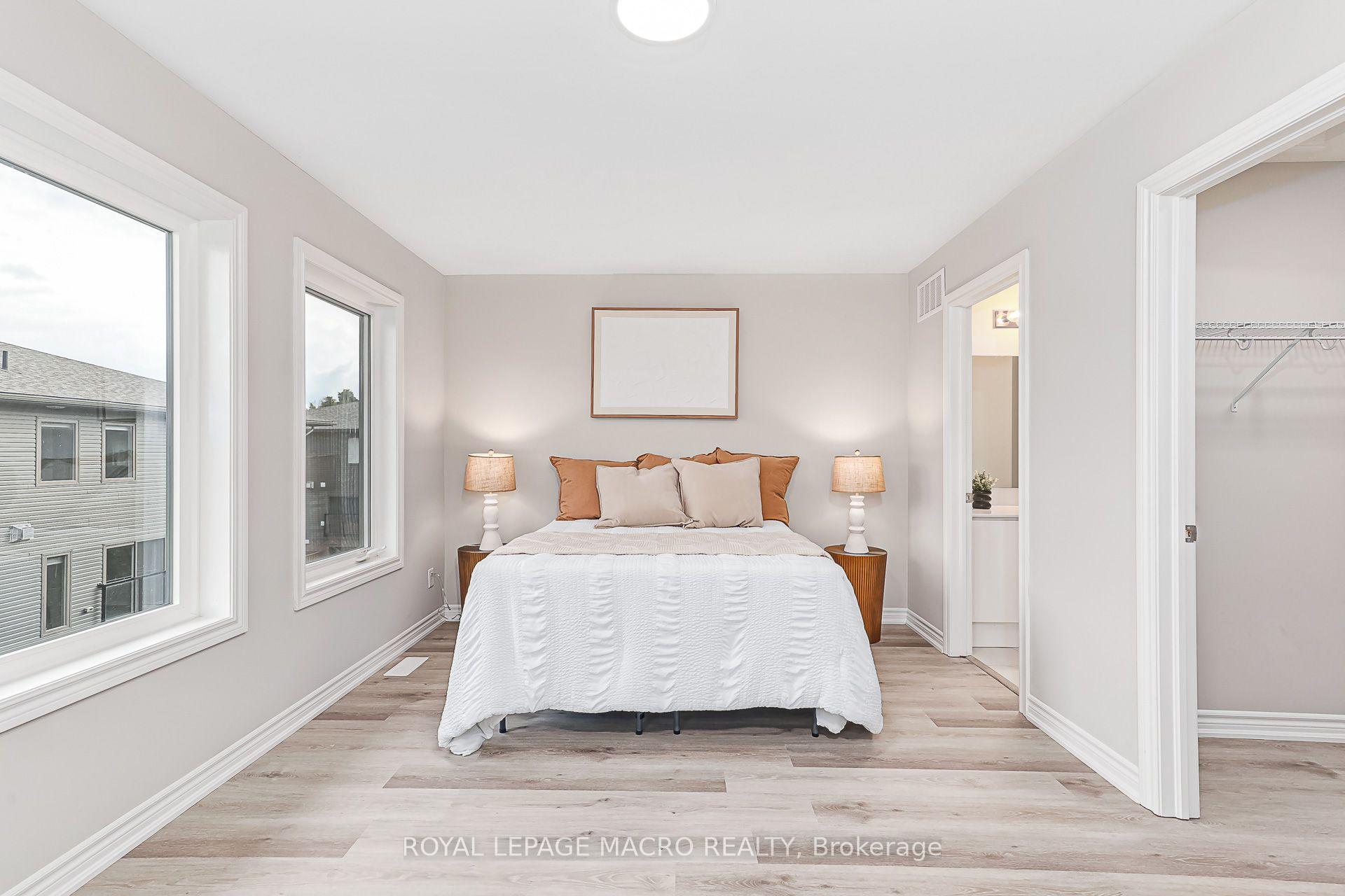 Photo 33 of Unit 1, 33 Dawson Drive, Collingwood — HOMEH