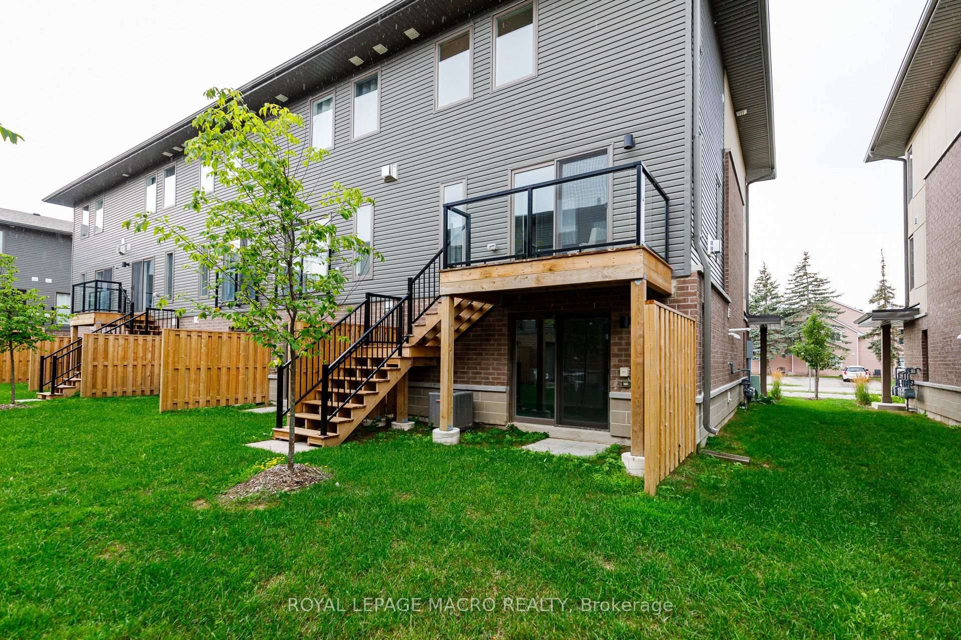 Photo 39 of Unit 1, 33 Dawson Drive, Collingwood — HOMEH