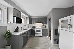 Photo 6 of 76 Terrace Drive, Hamilton, Balfour — HOMEH