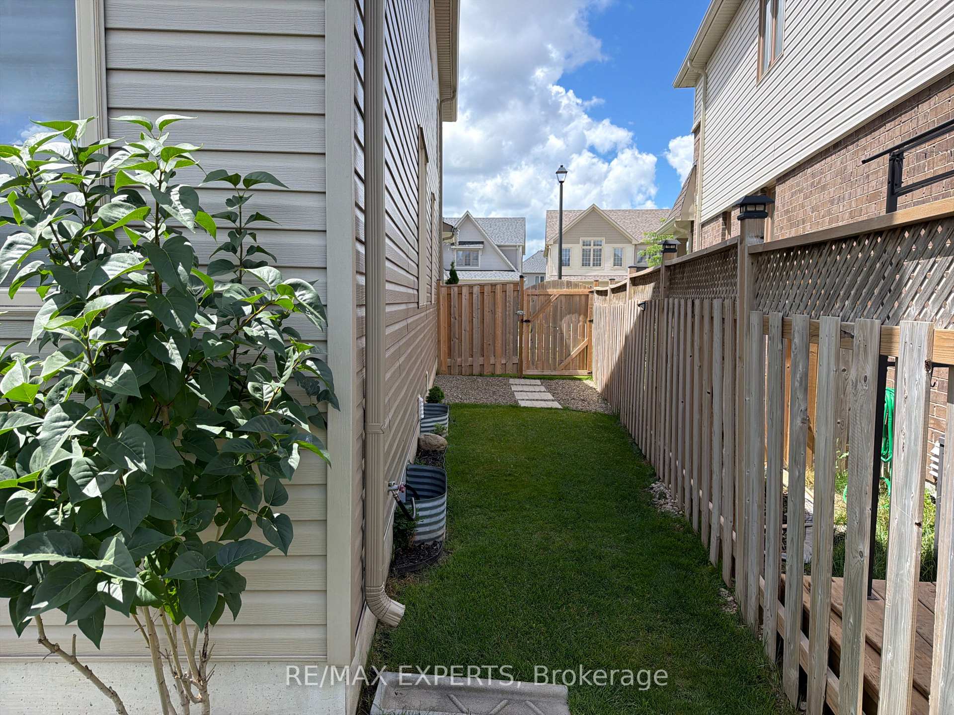 Photo 47 of 120 Farley Road, Centre Wellington, Fergus — HOMEH